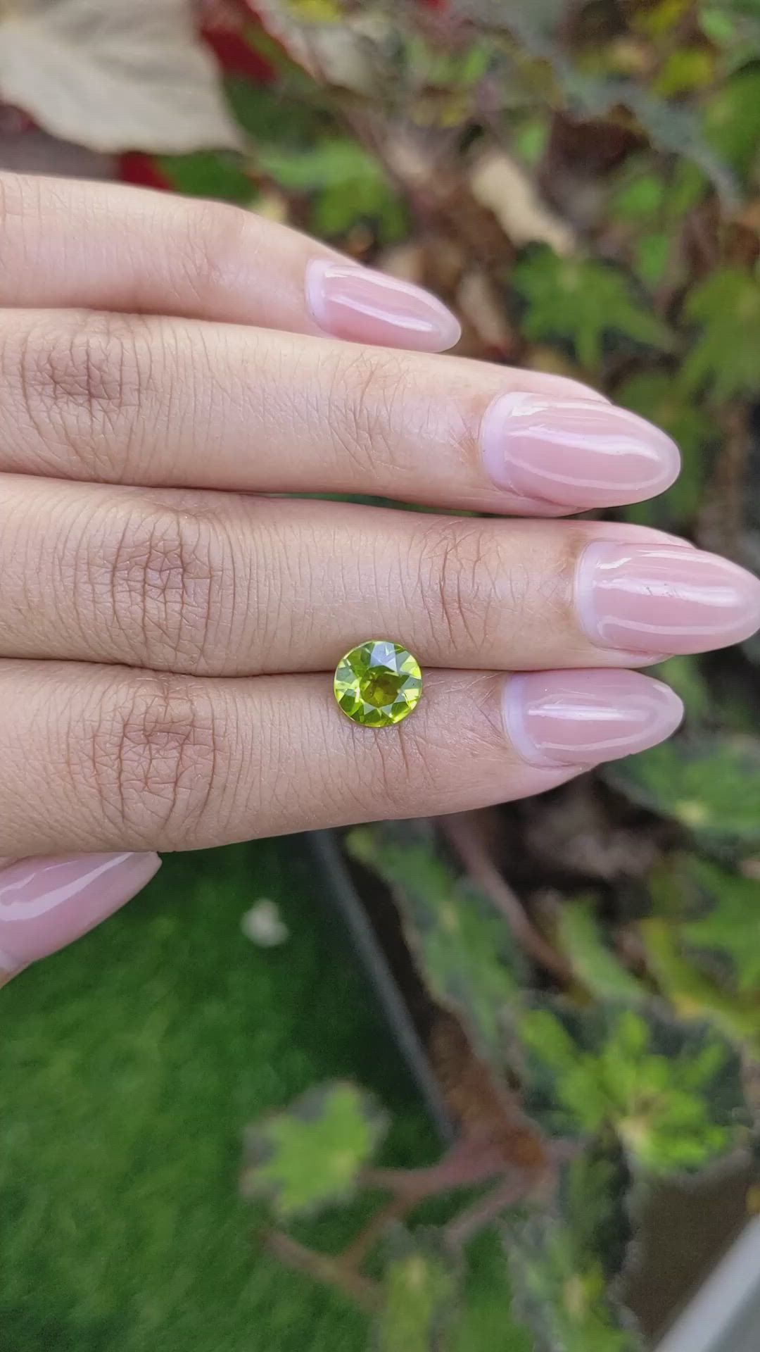 1.72 Ct. Yellowish Green Peridot from Pakistan Size Video