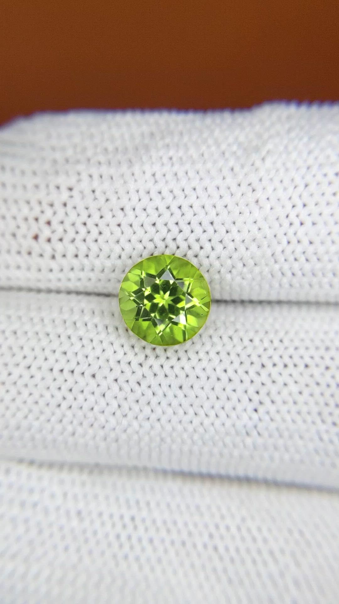 2.44 Ct. Yellowish Green Peridot from Pakistan Size Video