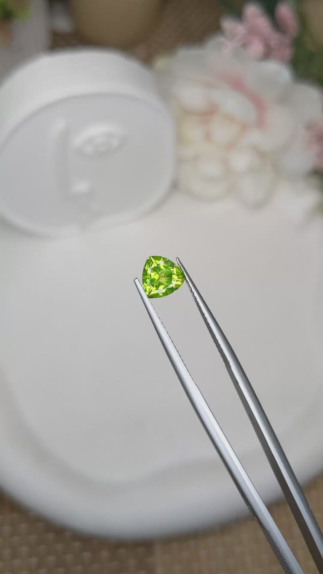 1.38 Ct. Yellowish Green Peridot from Pakistan Size Video