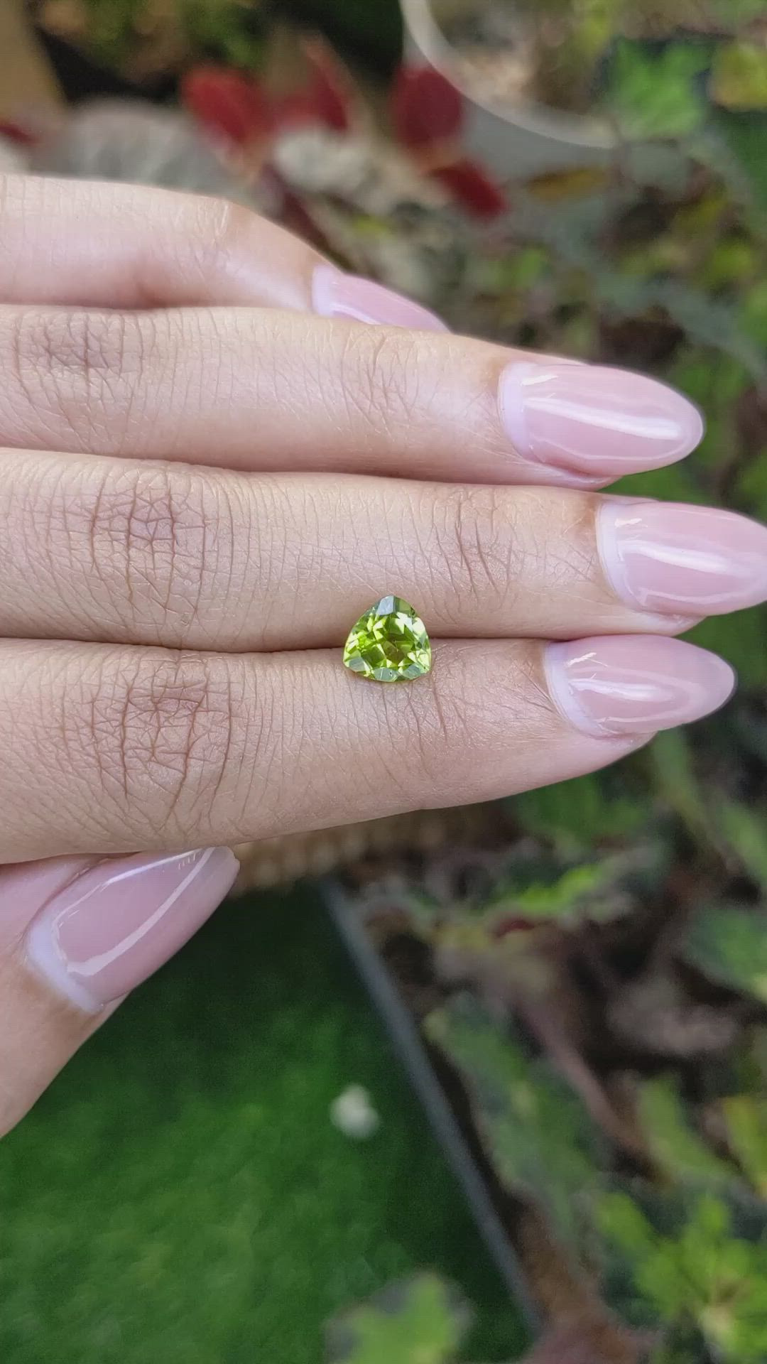 1.38 Ct. Yellowish Green Peridot from Pakistan Size Video