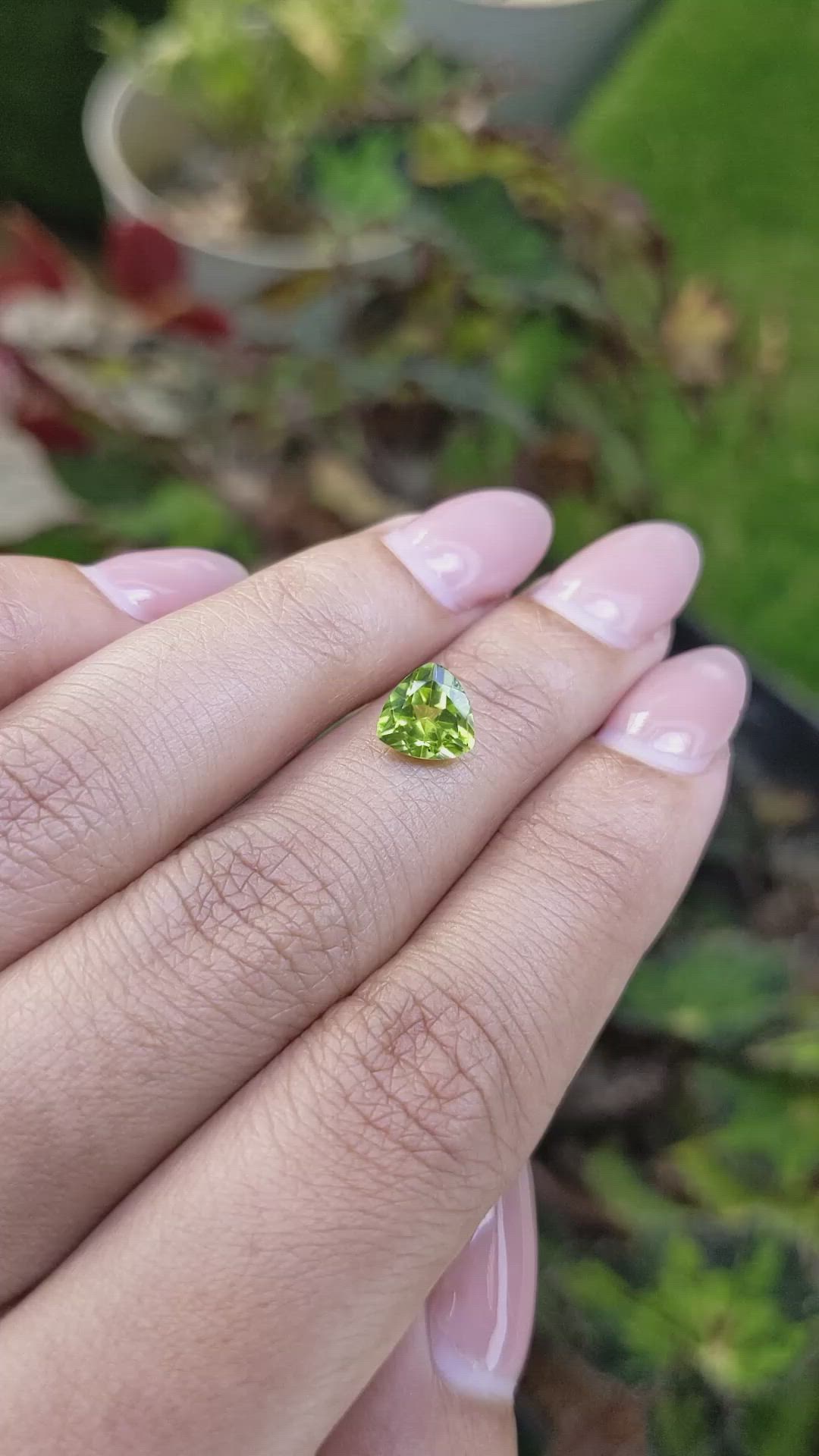 1.38 Ct. Yellowish Green Peridot from Pakistan Size Video
