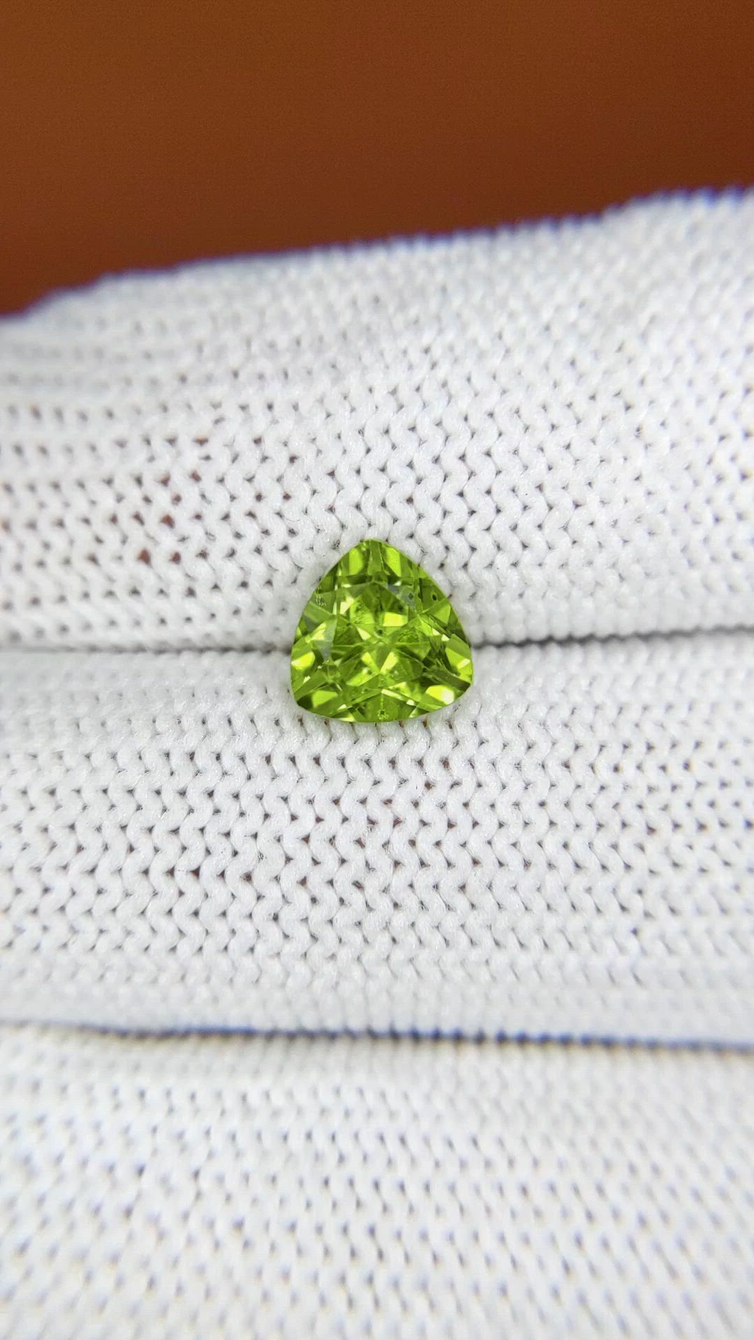 1.45 Ct. Yellowish Green Peridot from Pakistan Size Video