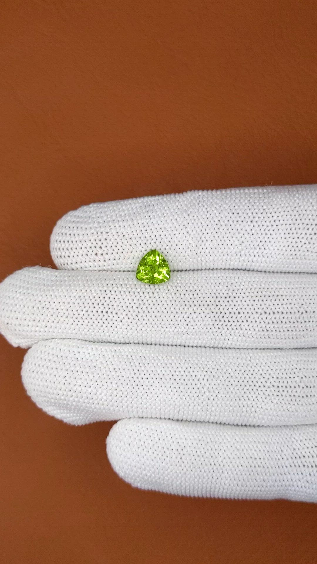1.45 Ct. Yellowish Green Peridot from Pakistan Size Video