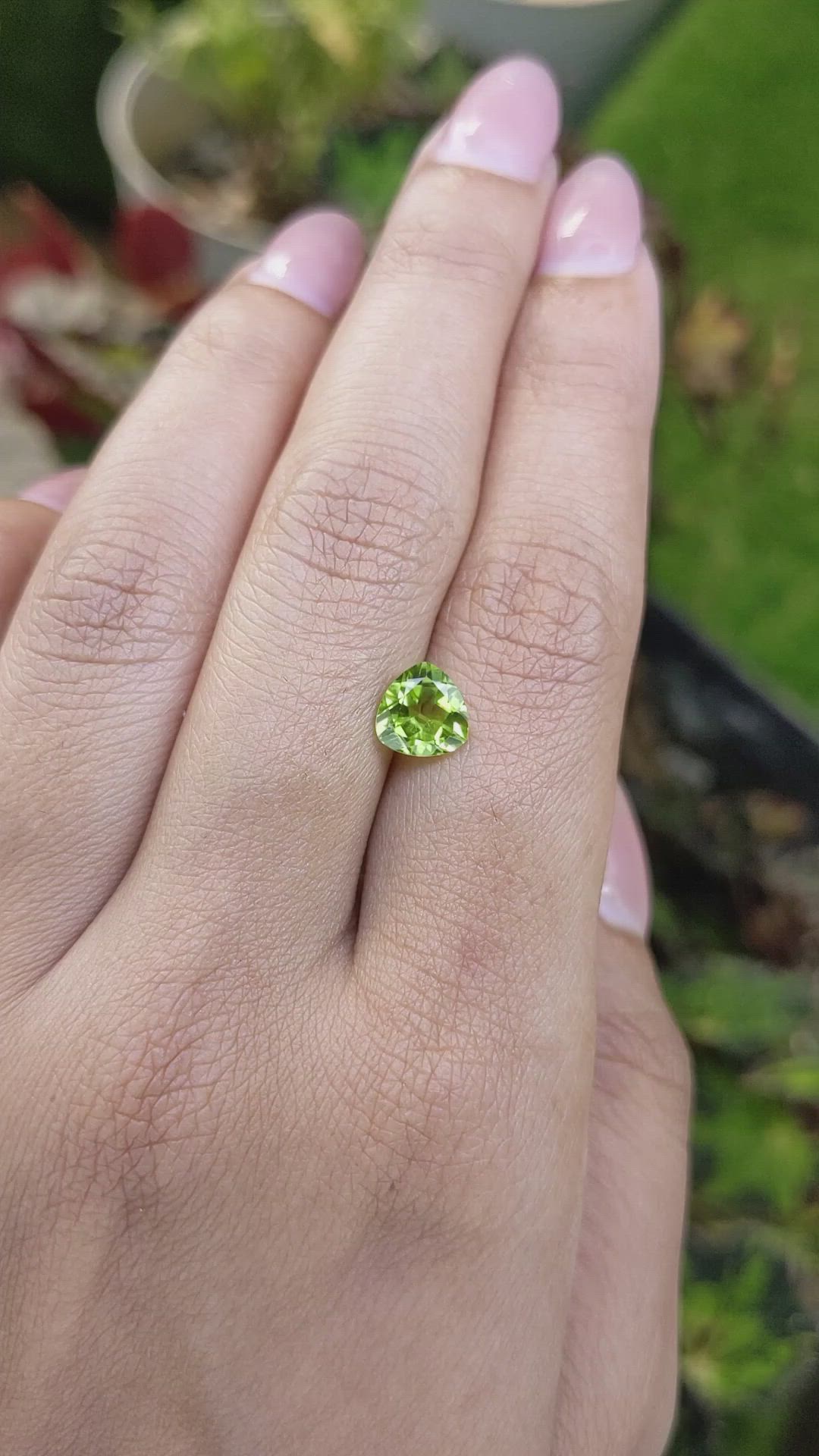 1.35 Ct. Yellowish Green Peridot from Pakistan Size Video