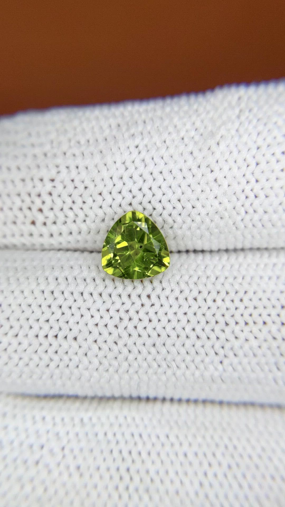 1.42 Ct. Yellowish Green Peridot from Pakistan Size Video