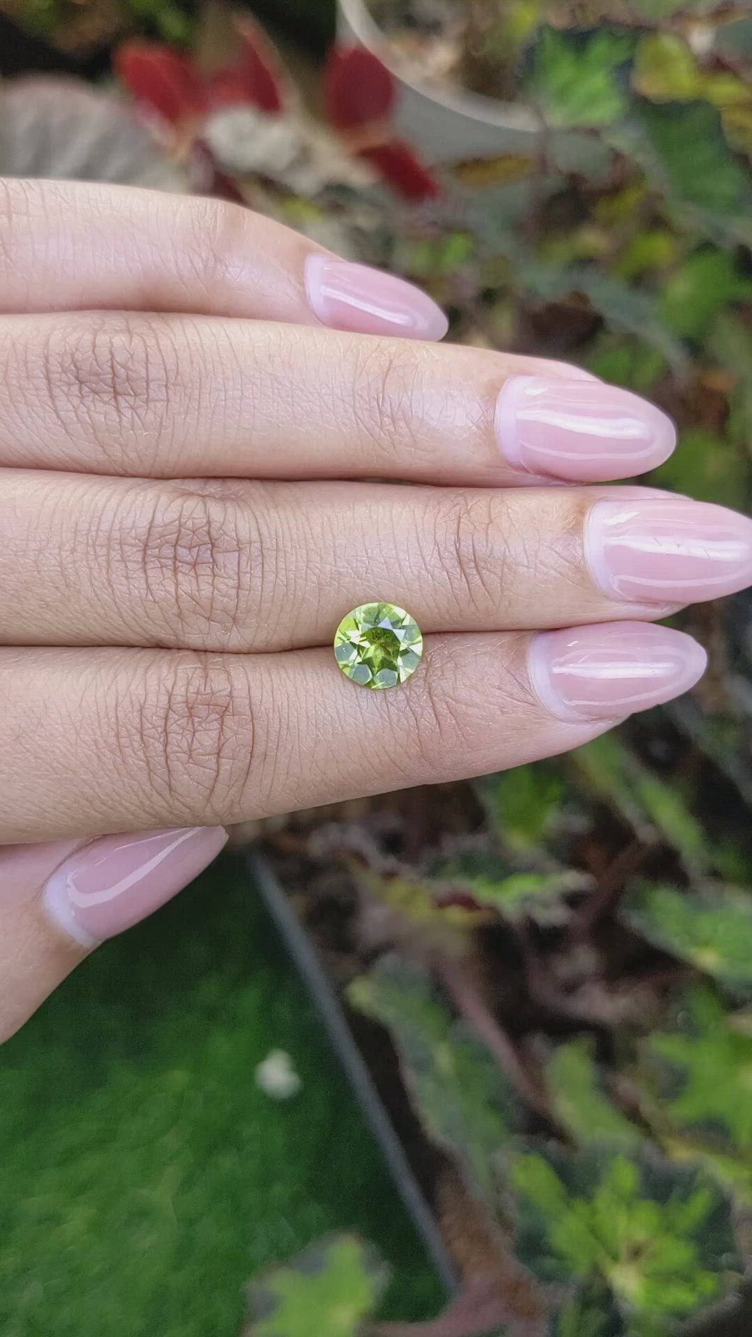 1.75 Ct. Yellowish Green Peridot from Pakistan Size Video