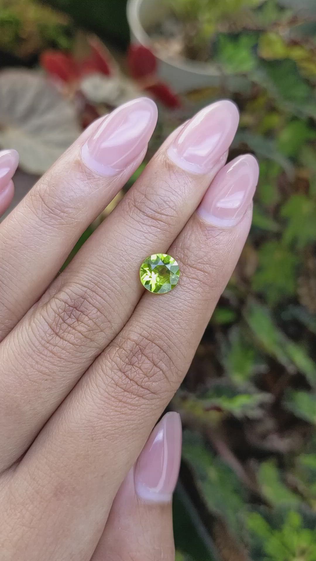 1.78 Ct. Yellowish Green Peridot from Pakistan Size Video