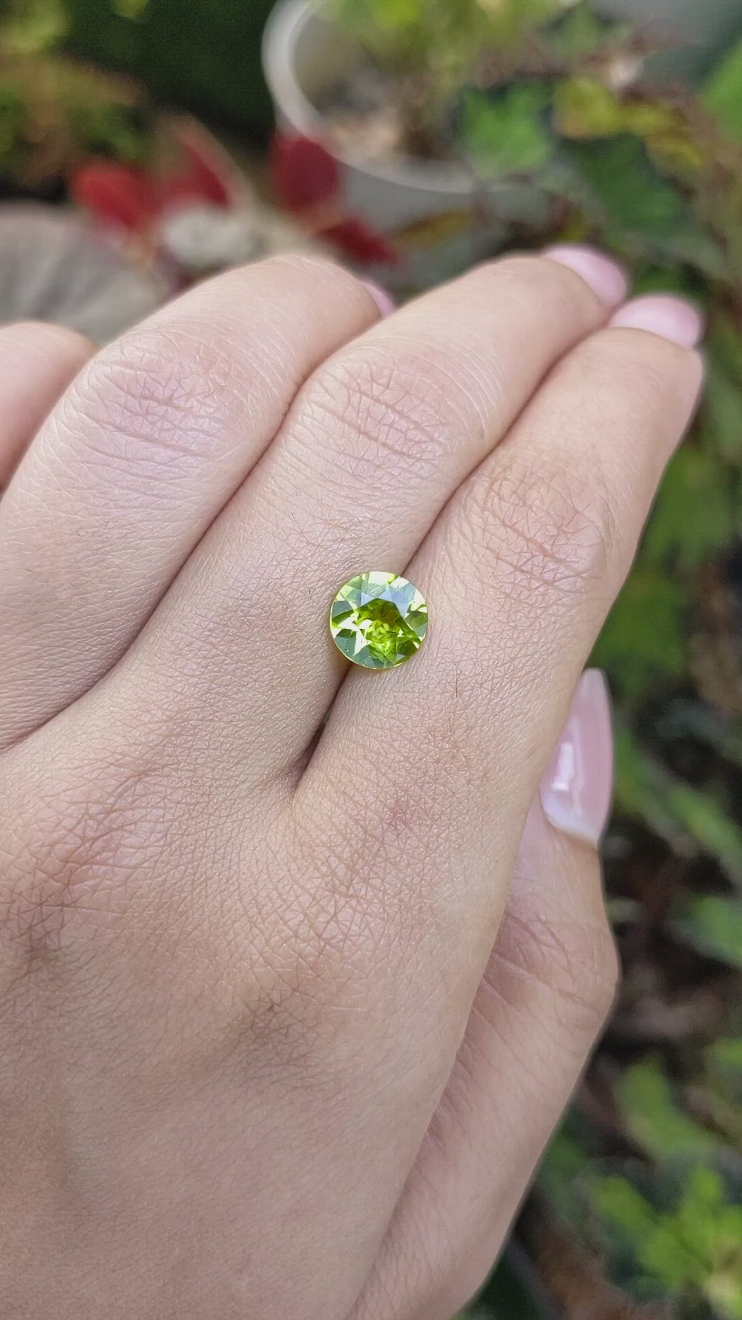 1.78 Ct. Yellowish Green Peridot from Pakistan Size Video