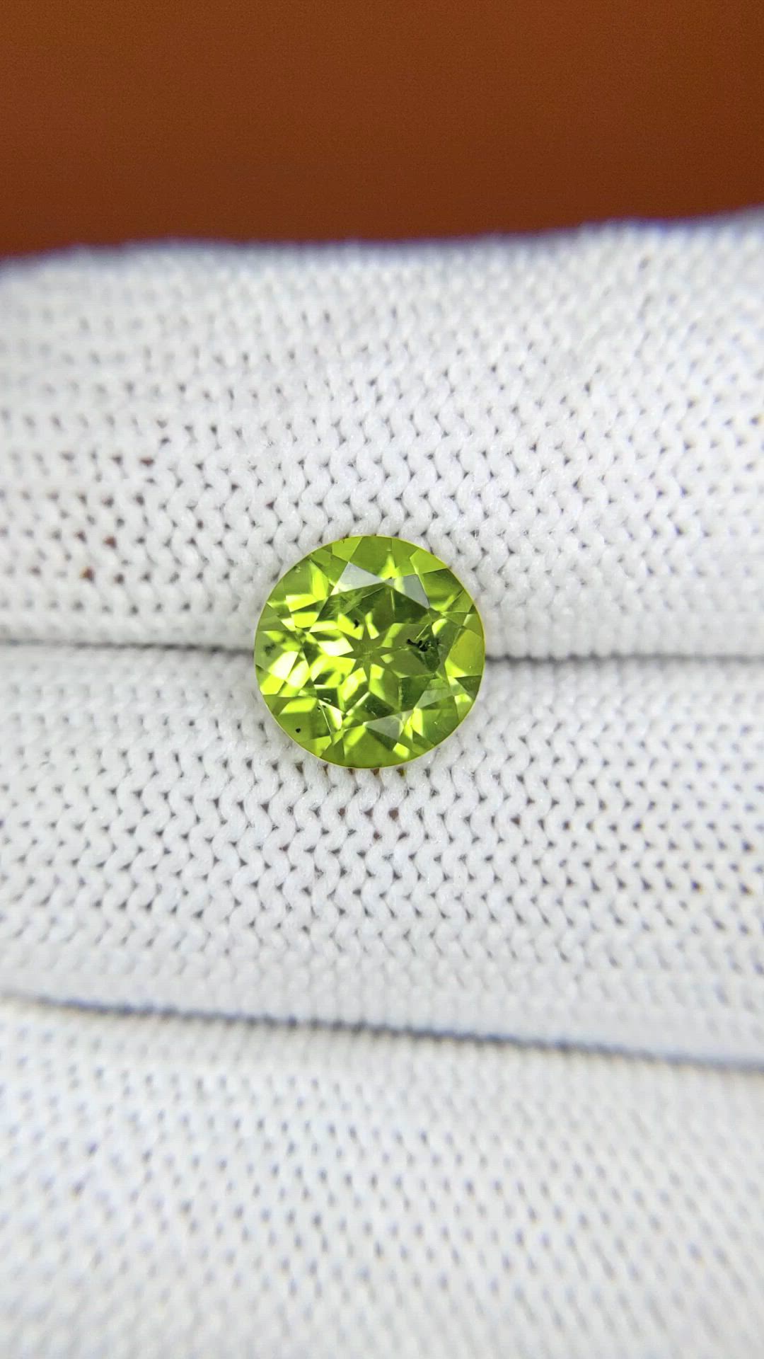 2.68 Ct. Yellowish Green Peridot from Pakistan Size Video