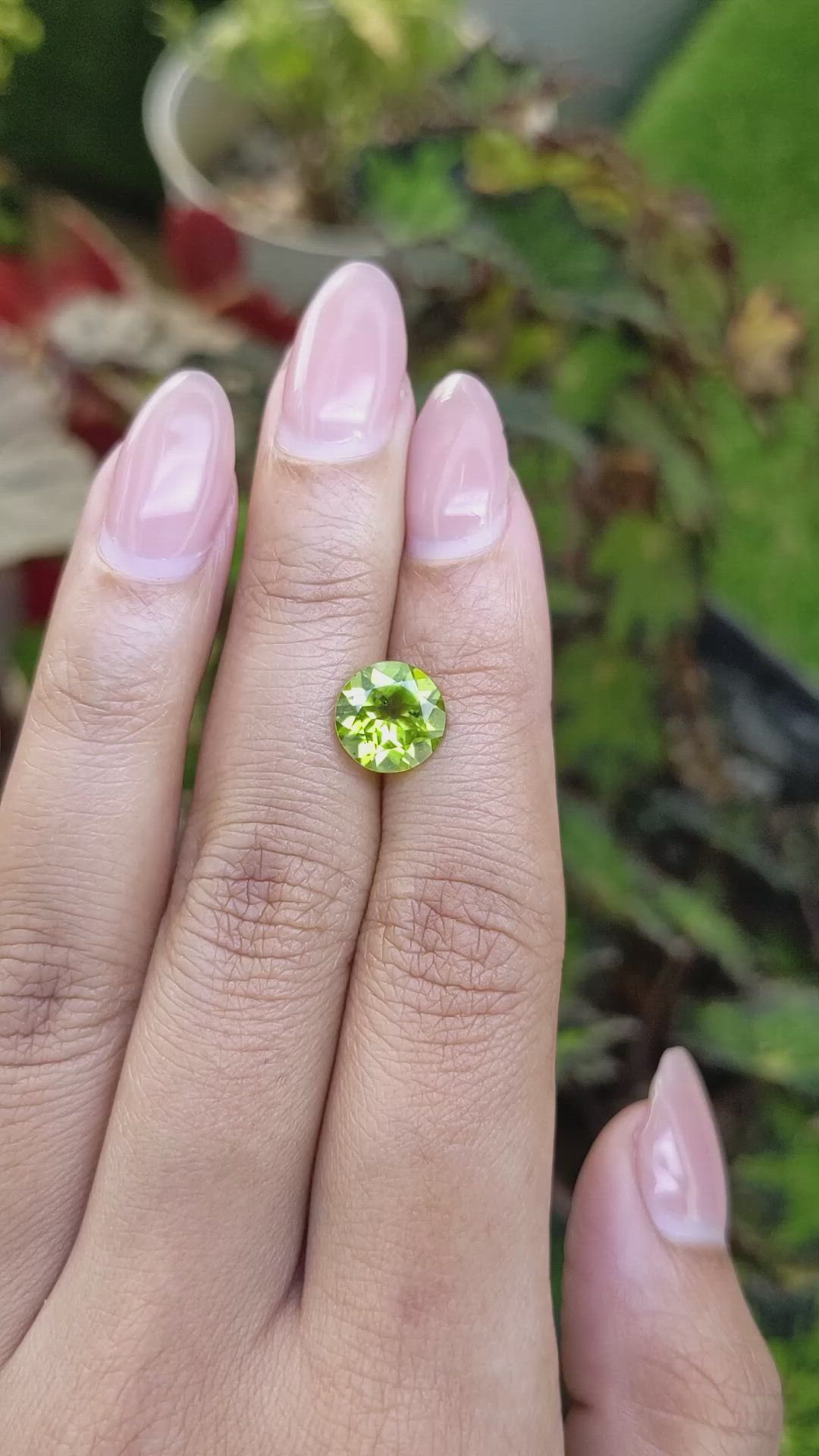 2.68 Ct. Yellowish Green Peridot from Pakistan Size Video