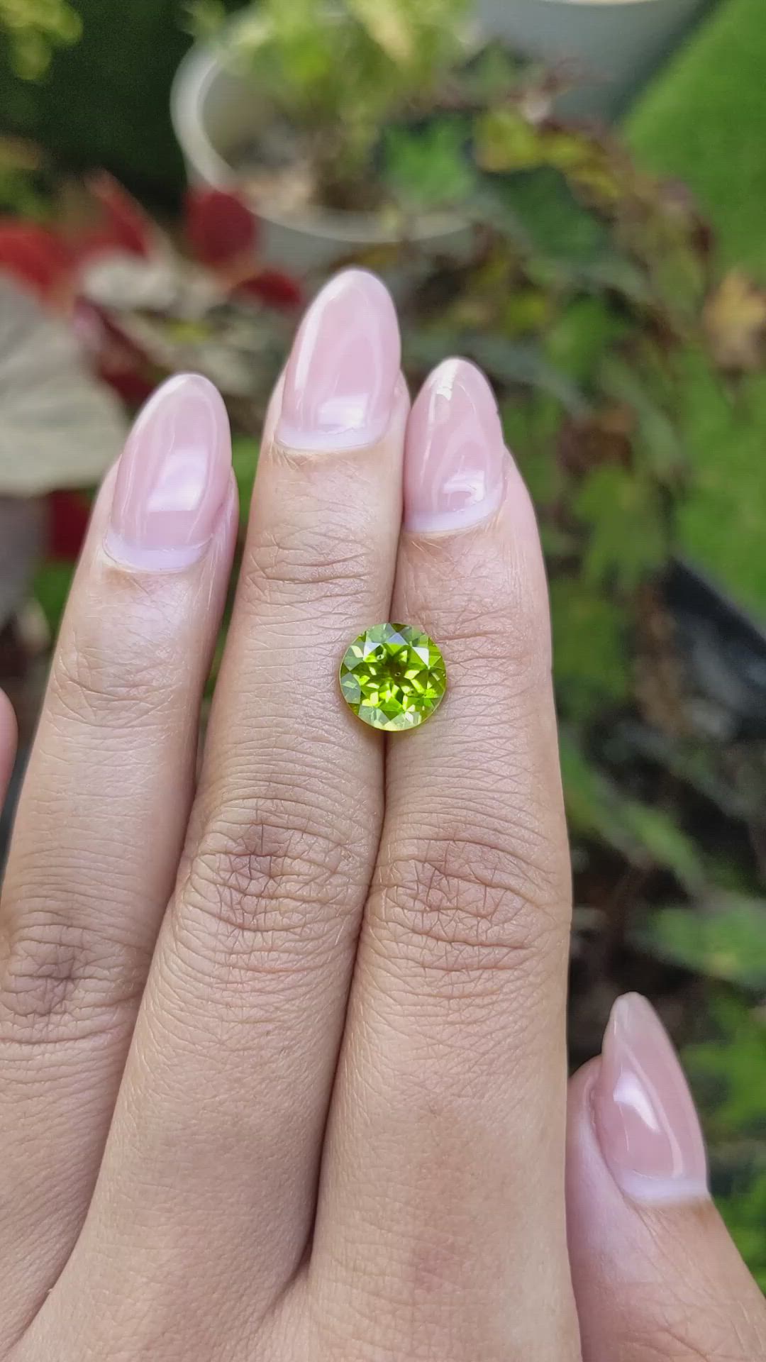 2.95 Ct. Yellowish Green Peridot from Pakistan Size Video