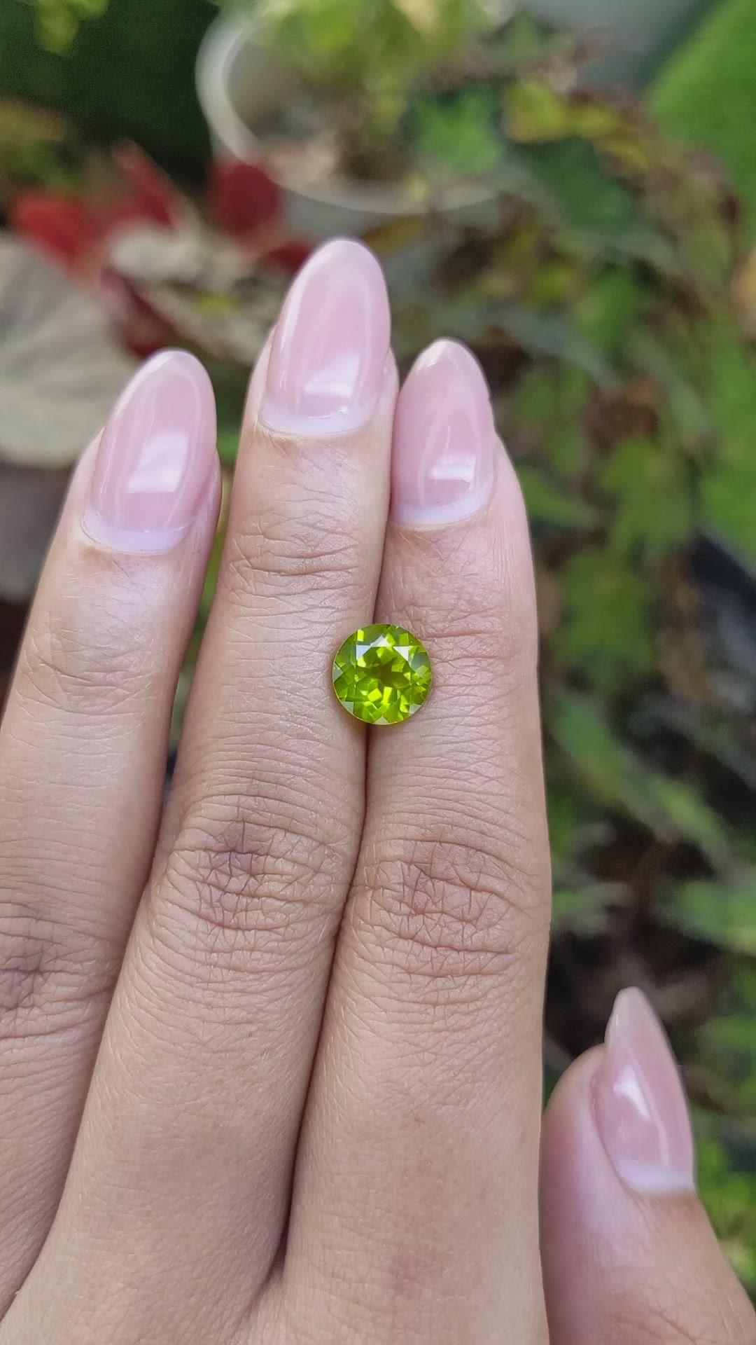 2.34 Ct. Yellowish Green Peridot from Pakistan Size Video