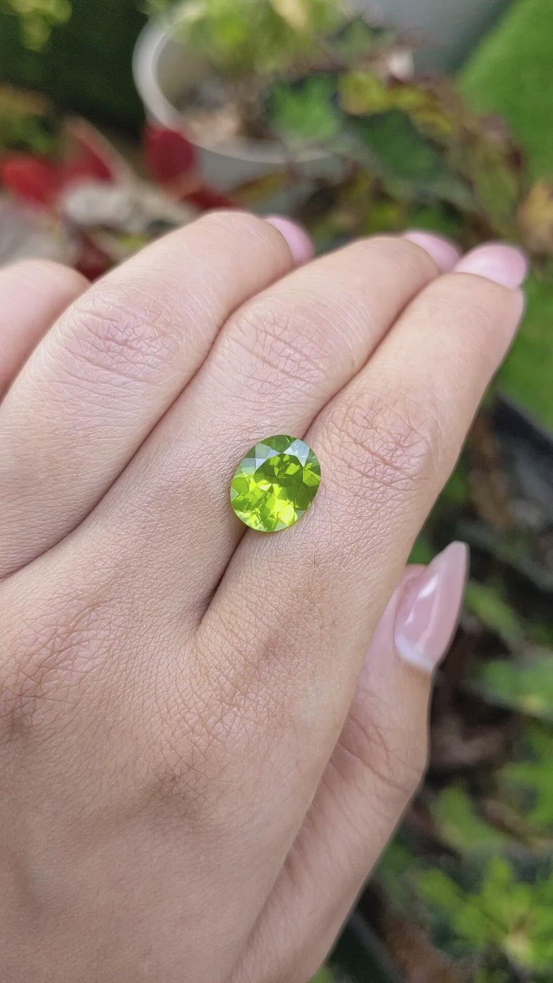 4.03 Ct. Yellowish Green Peridot from Pakistan Size Video