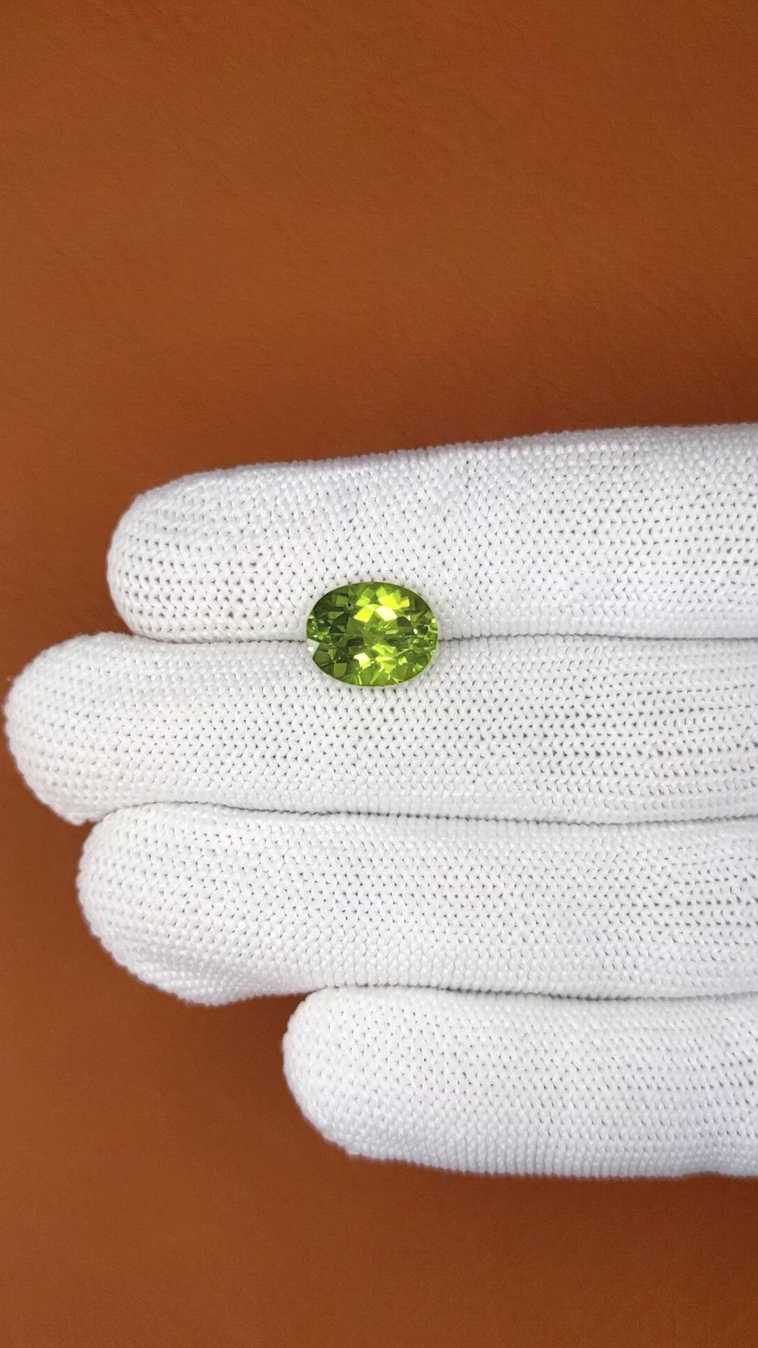 4.24 Ct. Yellowish Green Peridot from Pakistan Size Video