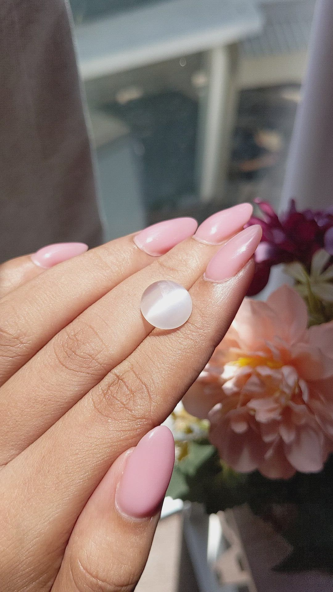 4.50 Ct. White Cabochon Moonstone from Ceylon (Sri Lanka) Size Video