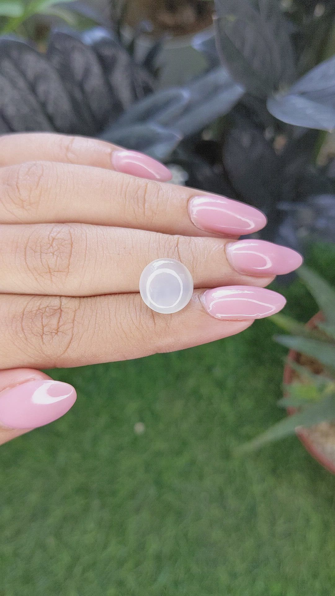4.50 Ct. White Cabochon Moonstone from Ceylon (Sri Lanka) Size Video