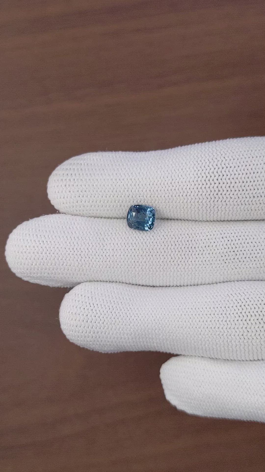 1.52 Ct. Blue Spinel from Ceylon (Sri Lanka) Size Video