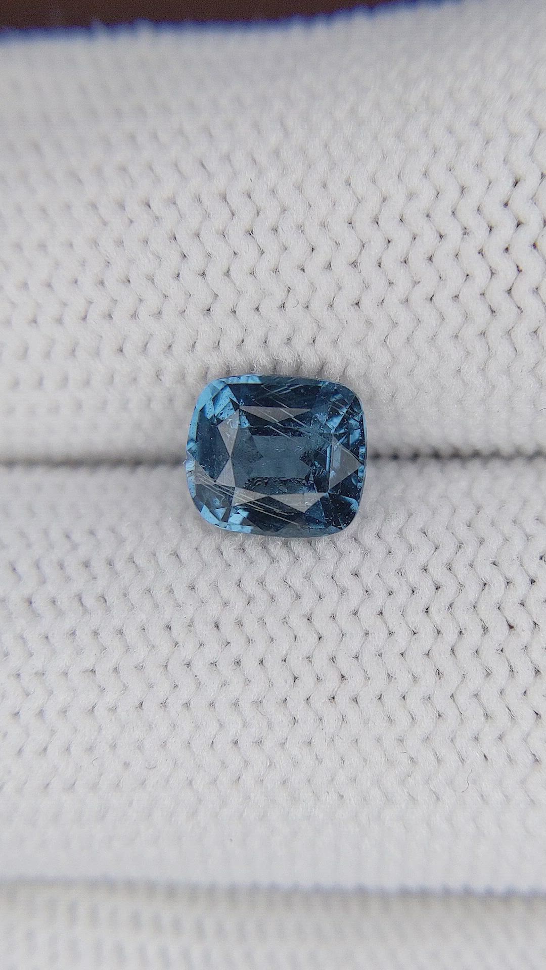 1.52 Ct. Blue Spinel from Ceylon (Sri Lanka) Size Video