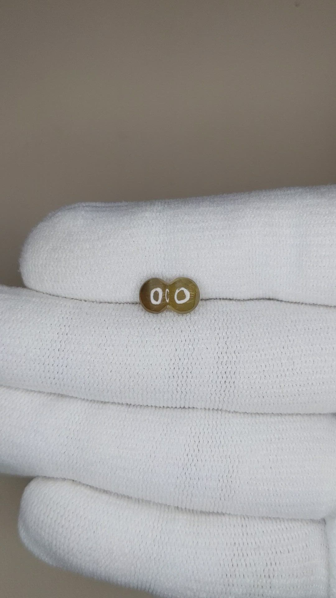 2.58 Ct. Yellowish Brown Cabochon Cat’s Eye Chrysoberyl from Ceylon (Sri Lanka) Size Video