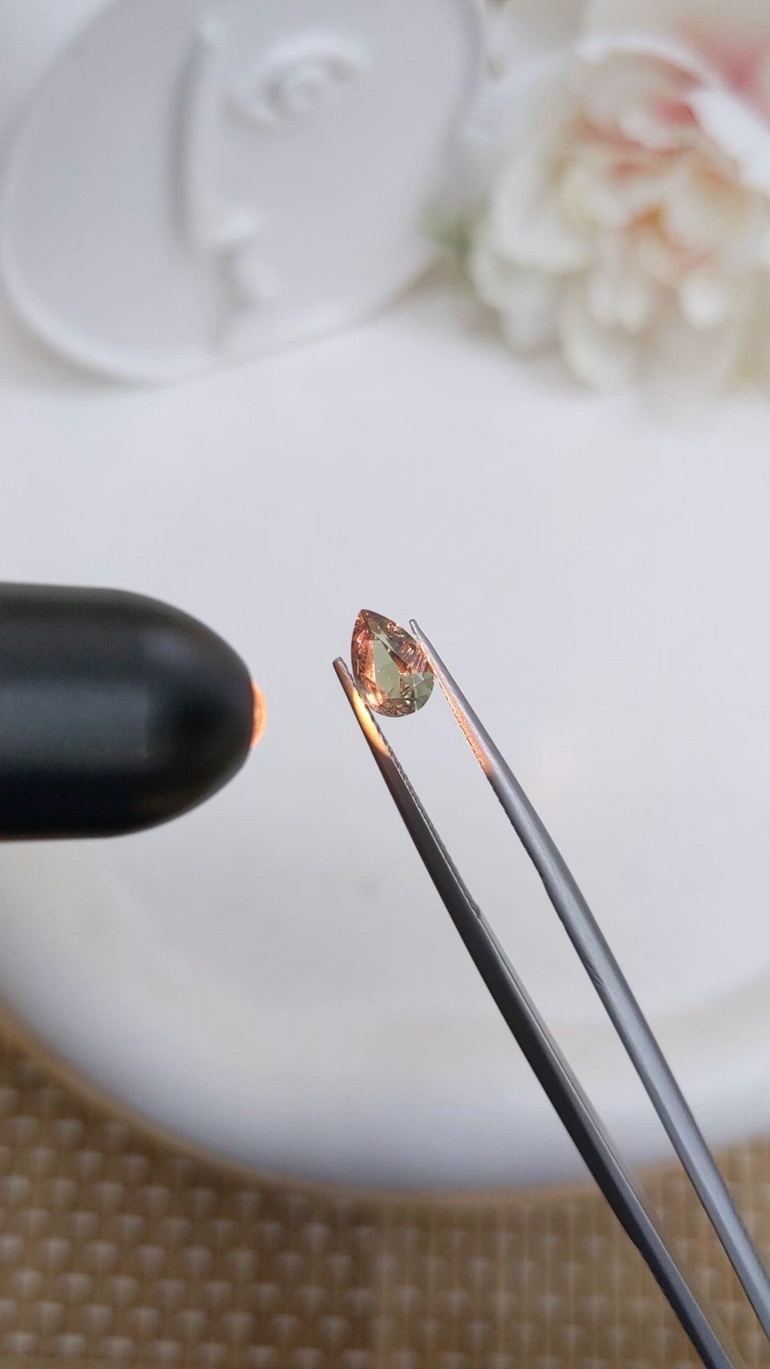 0.75 Ct. Alexandrite from Ceylon (Sri Lanka) Size Video