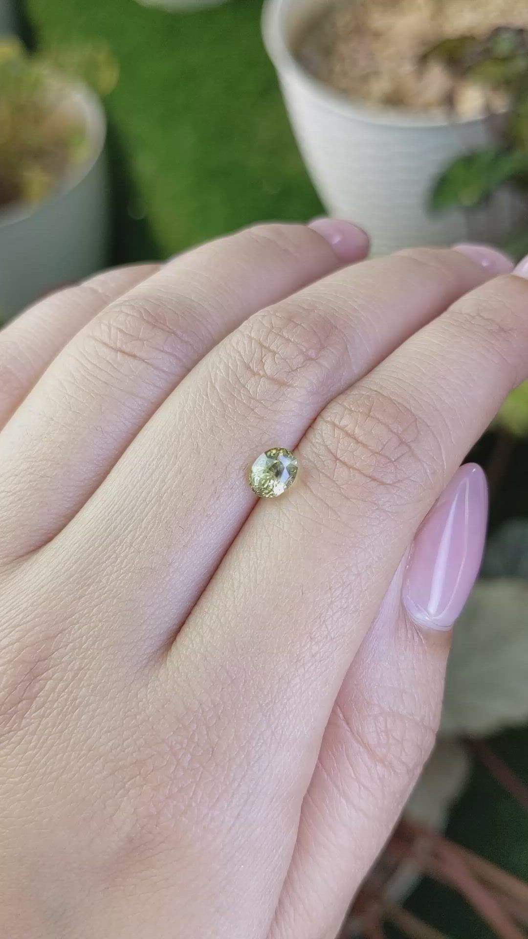 1.03 Ct. Alexandrite from Ceylon (Sri Lanka) Size Video
