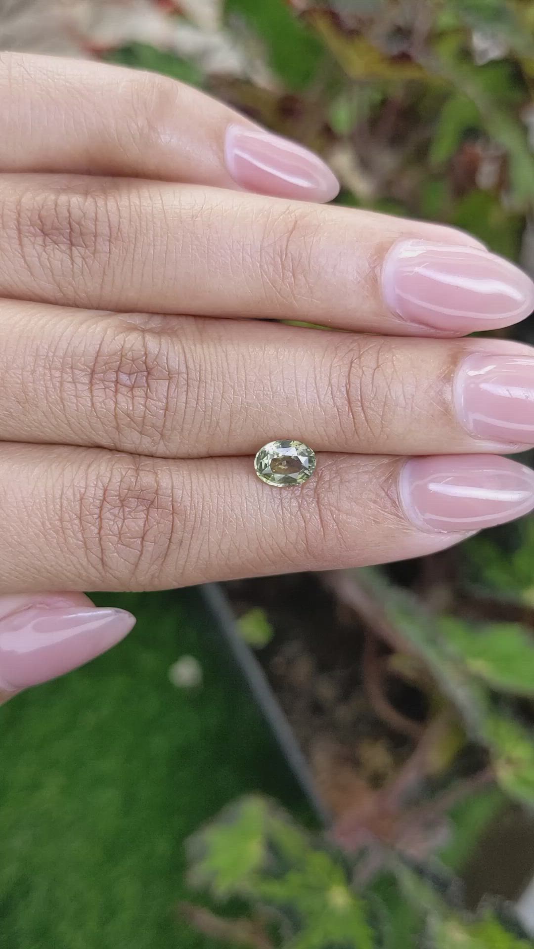 1.09 Ct. Alexandrite from Ceylon (Sri Lanka) Size Video