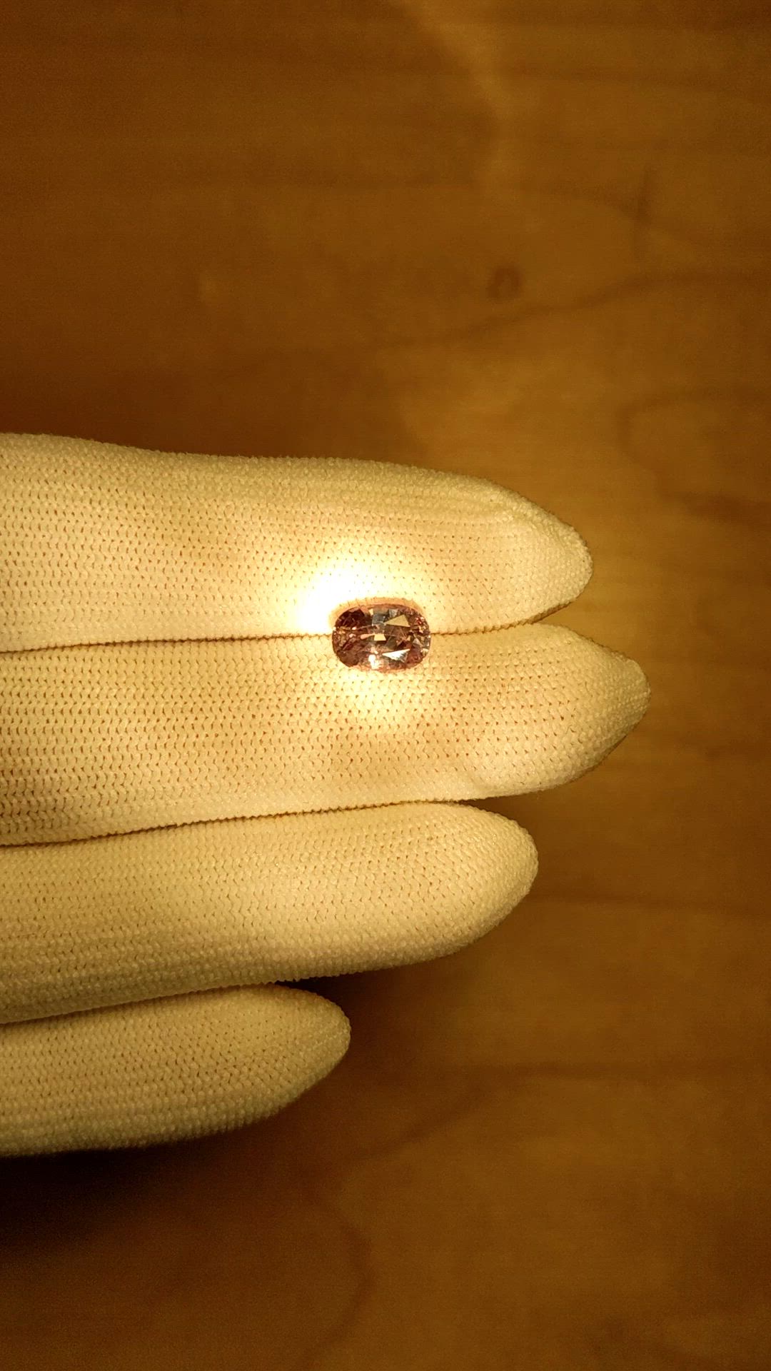 1.63 Ct. Alexandrite from Ceylon (Sri Lanka) Size Video