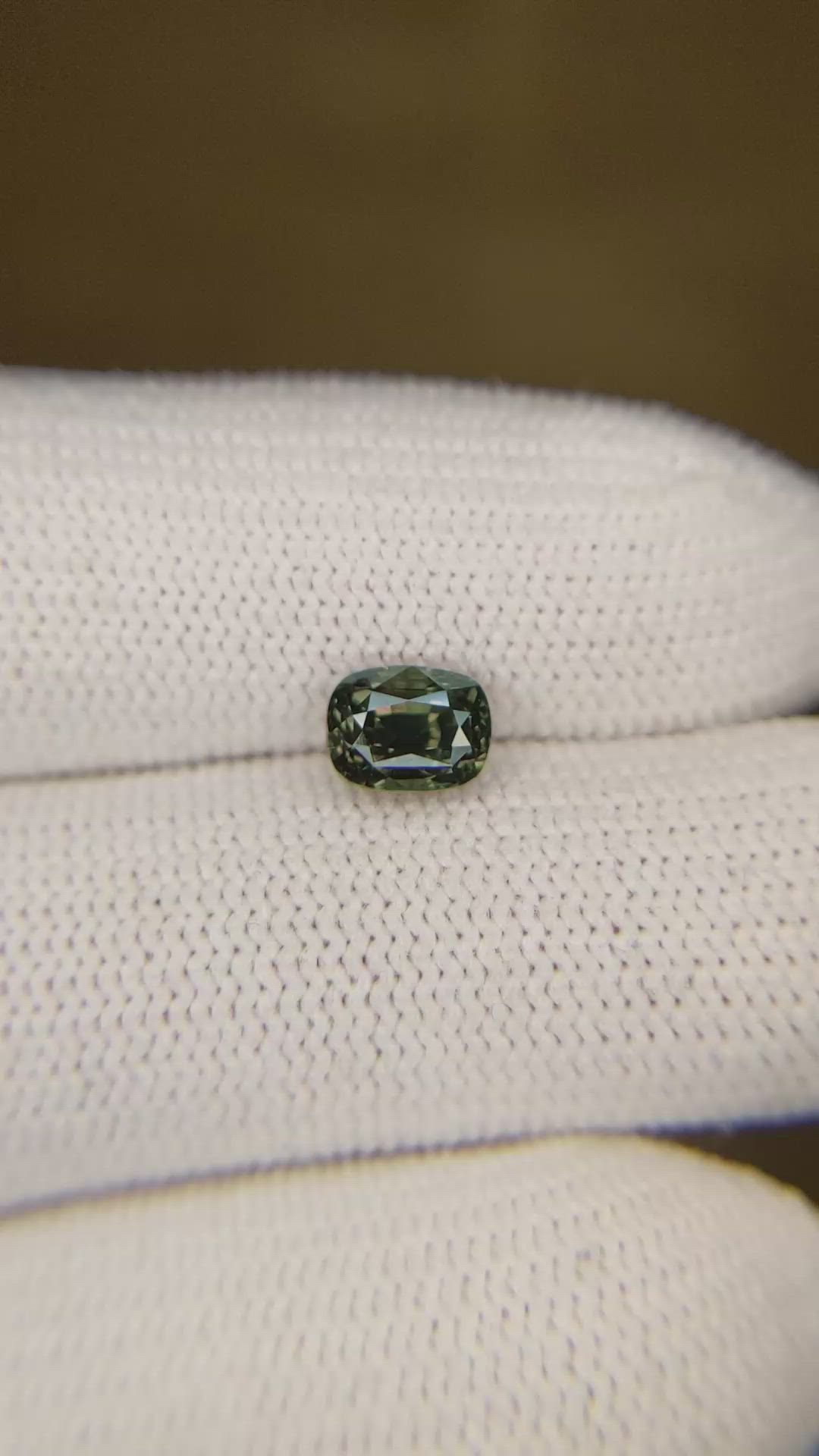 1.11 Ct. Alexandrite from Ceylon (Sri Lanka) Size Video