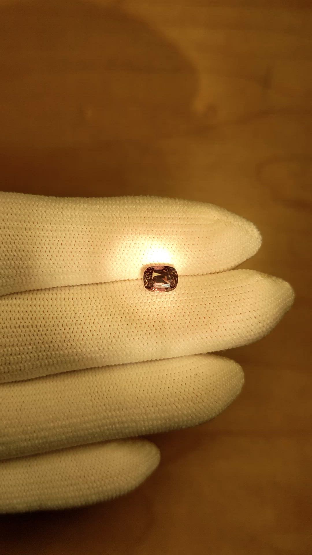 1.11 Ct. Alexandrite from Ceylon (Sri Lanka) Size Video