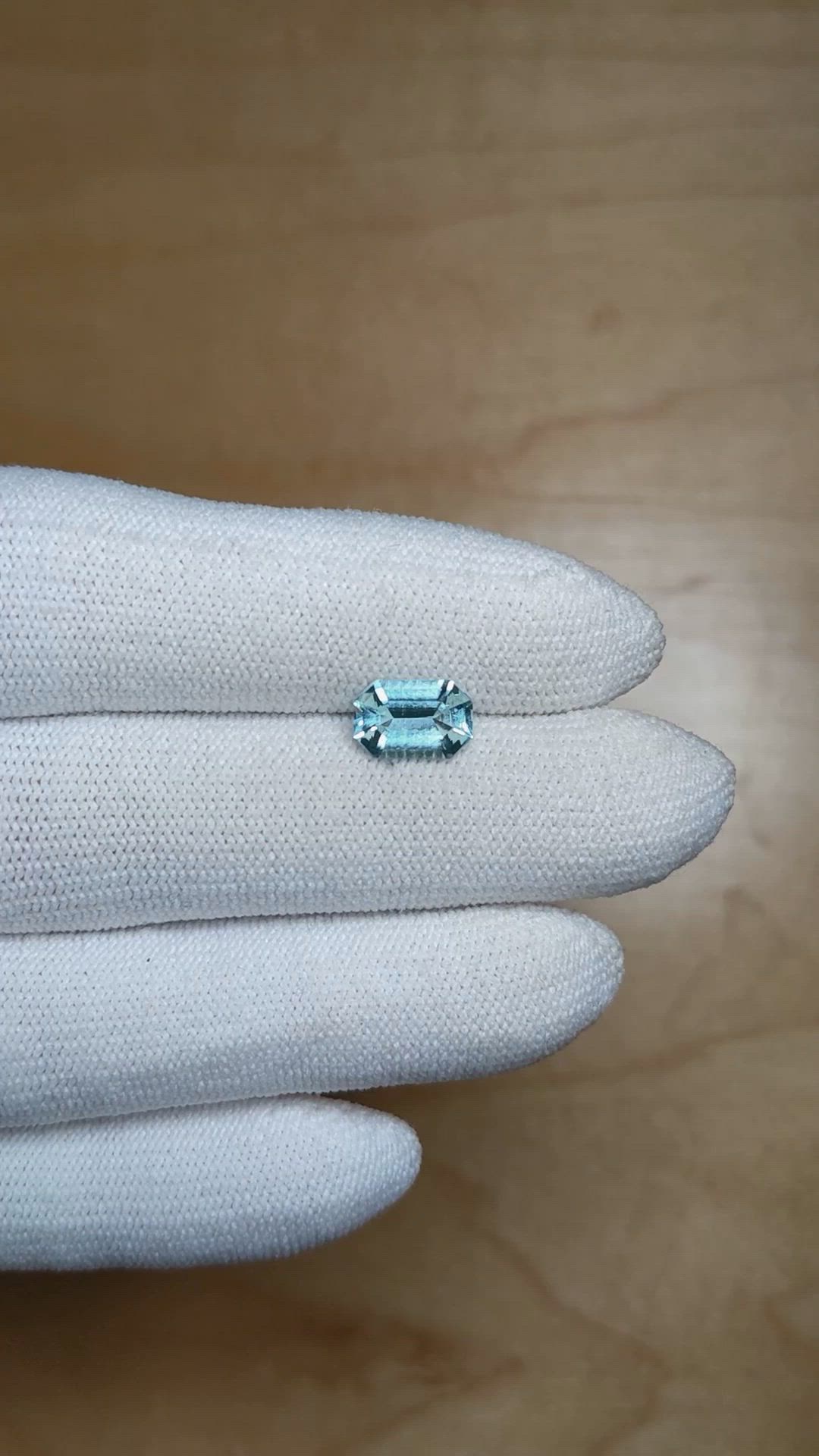 1.27 Ct. Blue Aquamarine from Mozambique Size Video