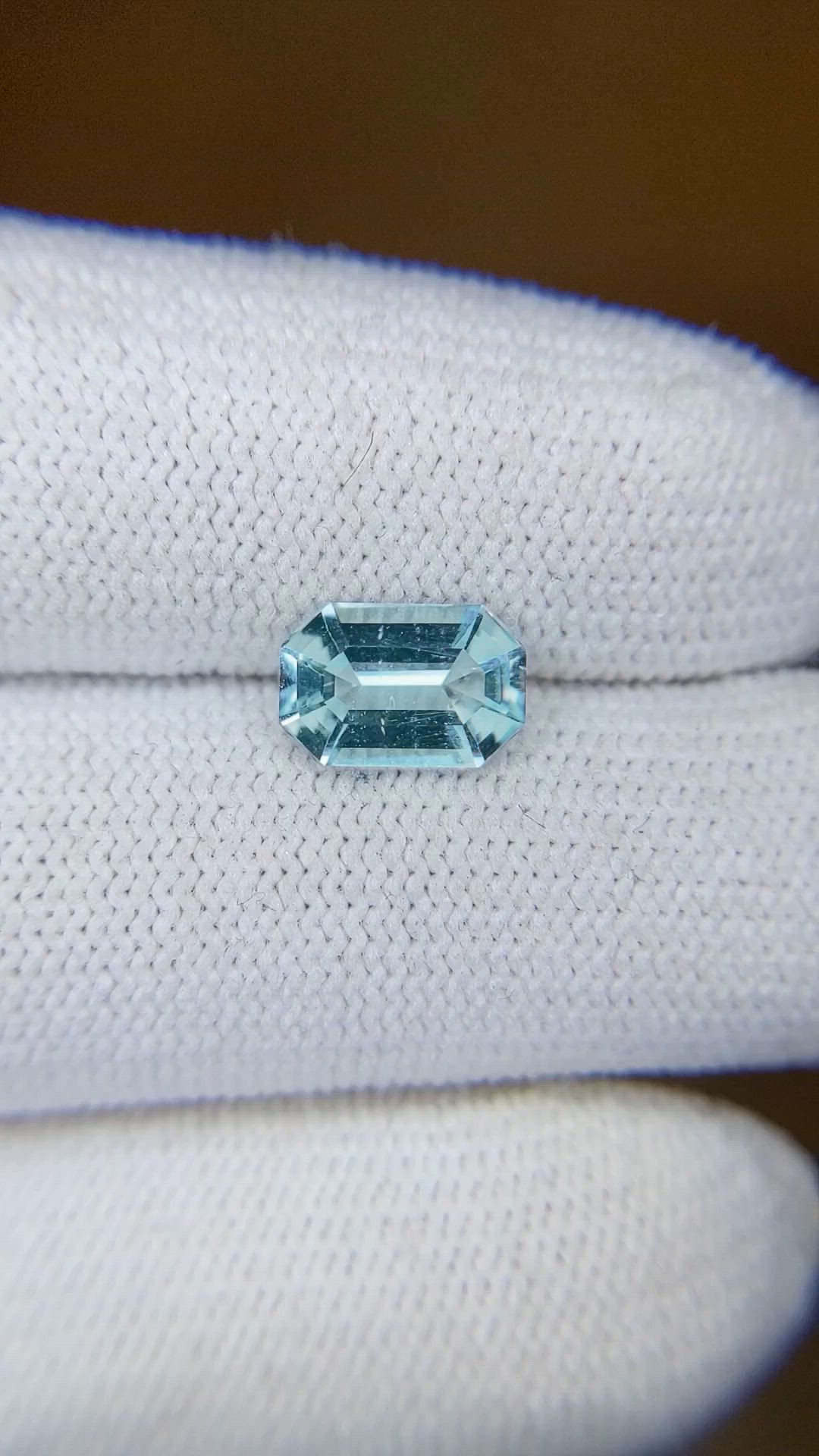 1.27 Ct. Blue Aquamarine from Mozambique Size Video