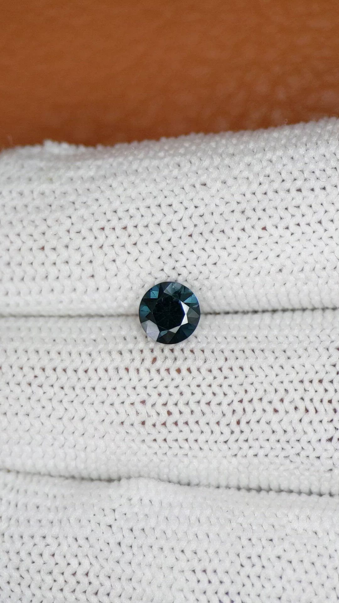 0.81 Ct. Greenish Blue Spinel from Ceylon (Sri Lanka) Size Video