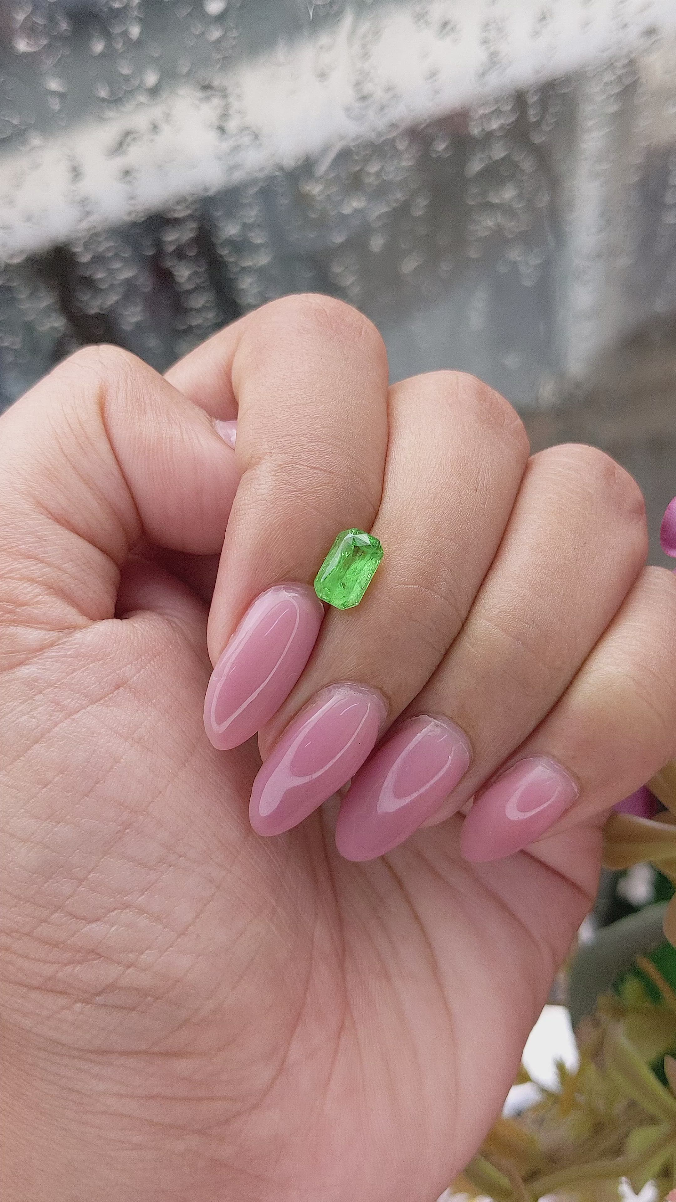 1.29 Ct. Tsavorite Garnet from Tanzania Size Video