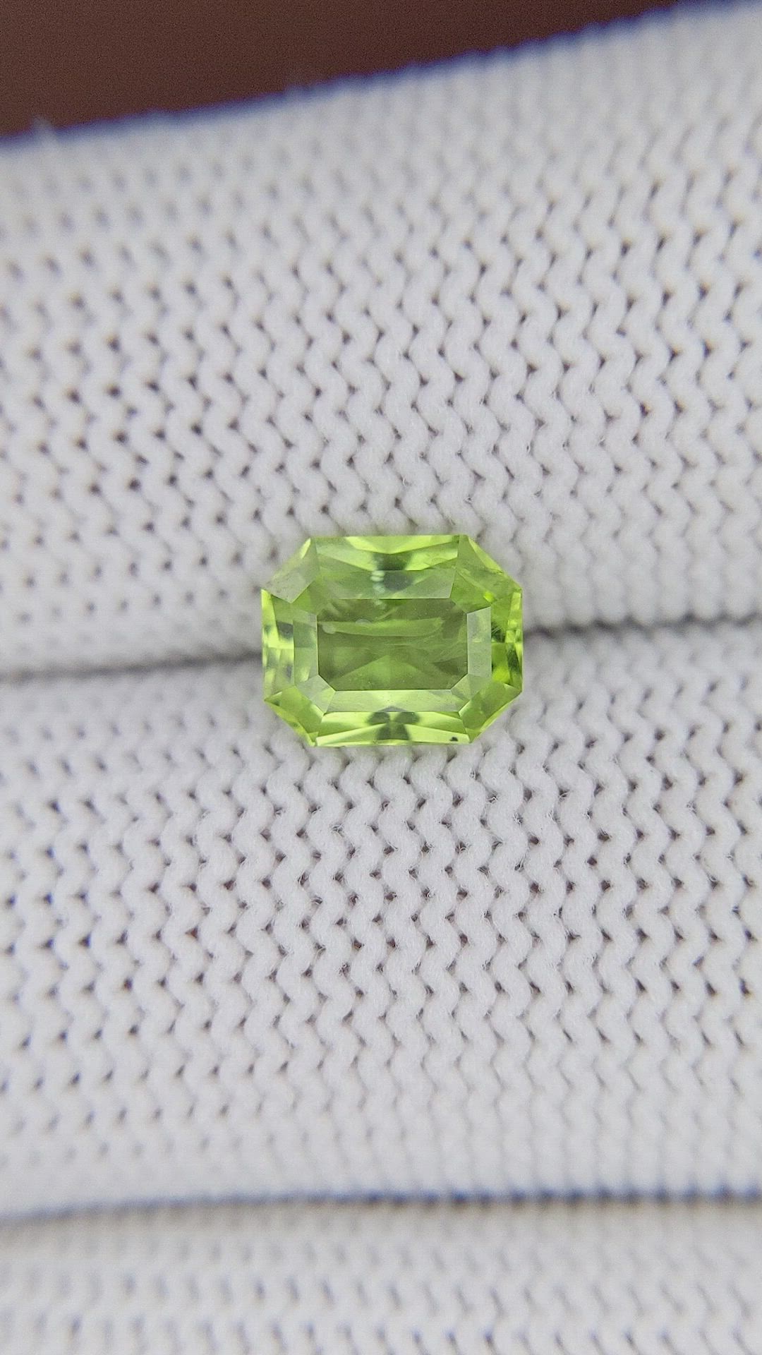 1.61 Ct. Green (Lime Green) Peridot from Pakistan Size Video