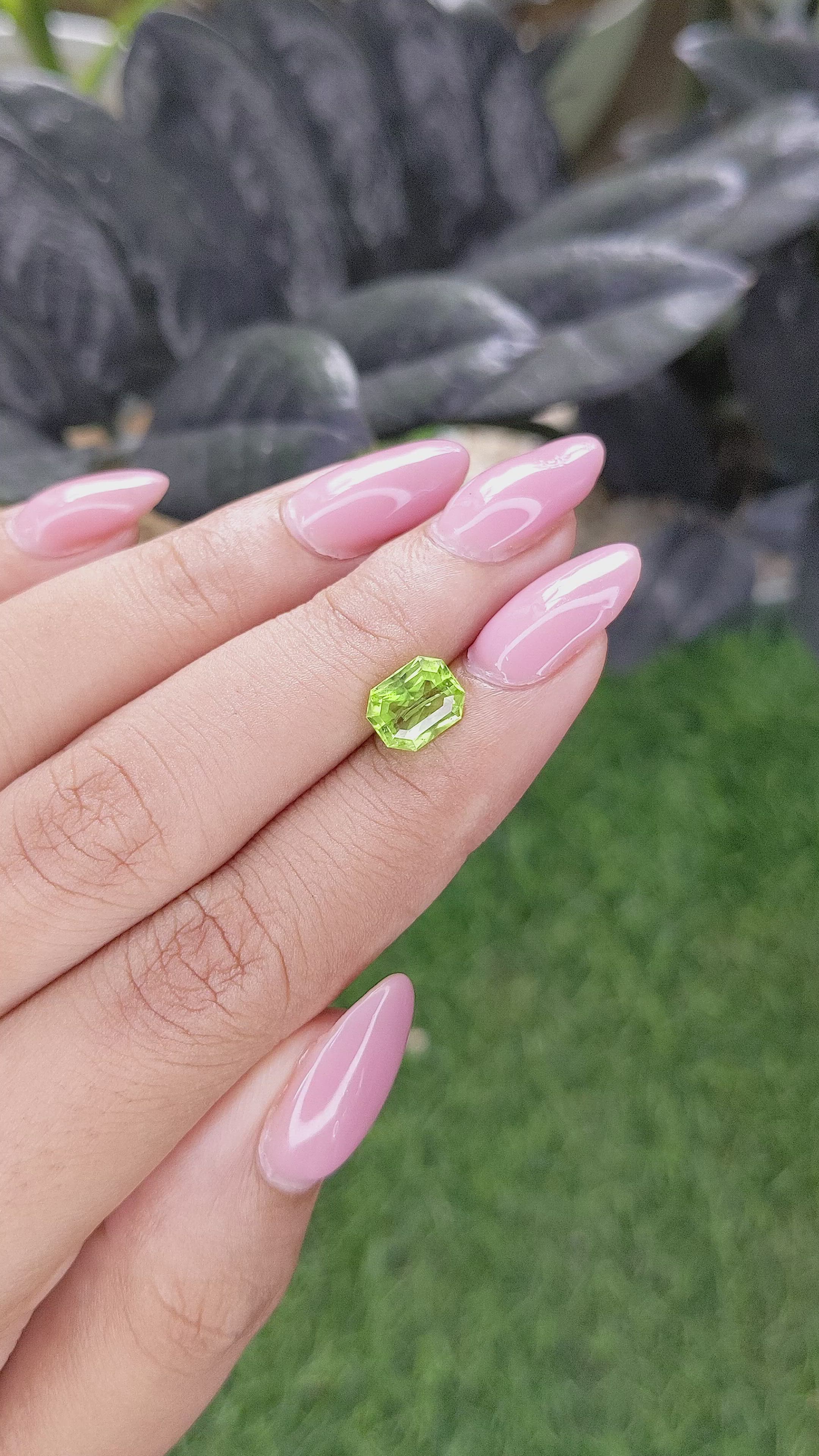 1.61 Ct. Green (Lime Green) Peridot from Pakistan Size Video