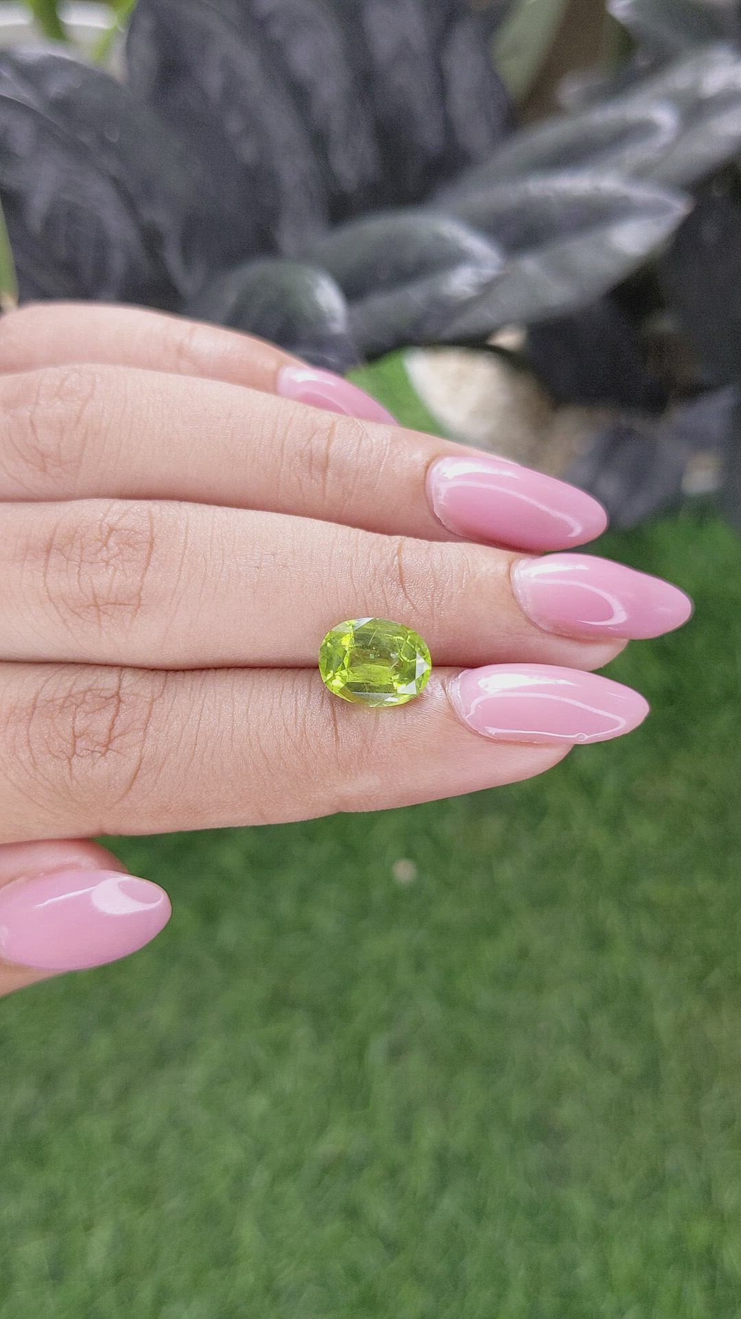 2.76 Ct. Yellowish Green Peridot from Pakistan Size Video