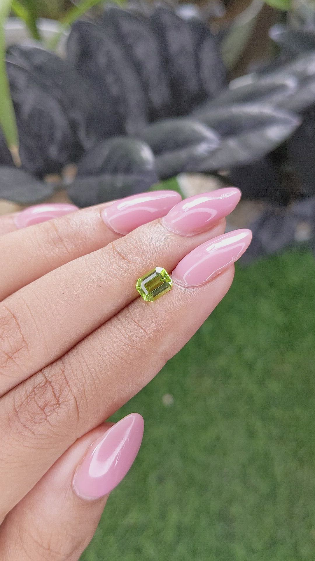 0.94 Ct. Yellowish Green Peridot from Pakistan Size Video