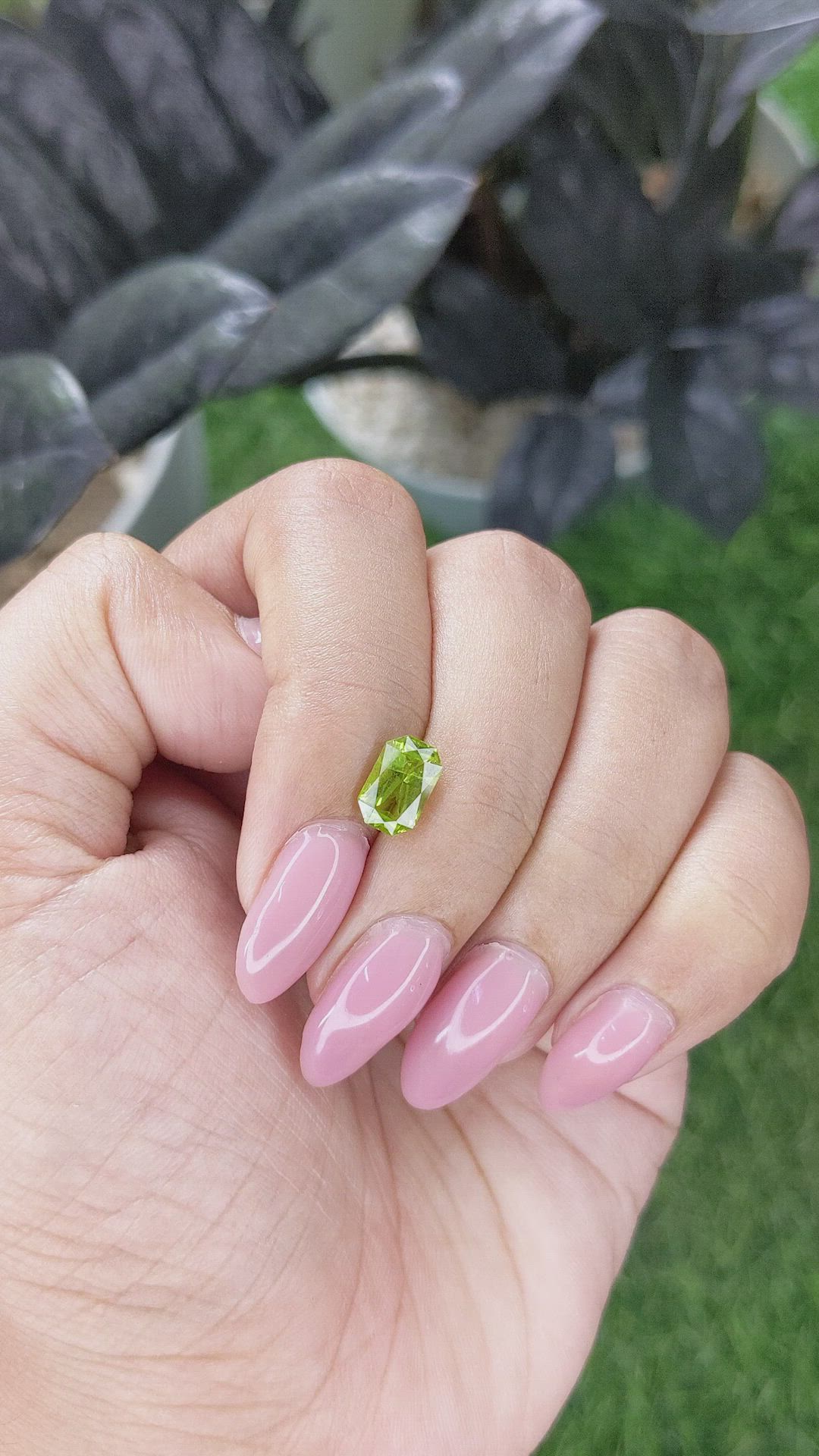 1.41 Ct. Yellowish Green Peridot from Pakistan Size Video