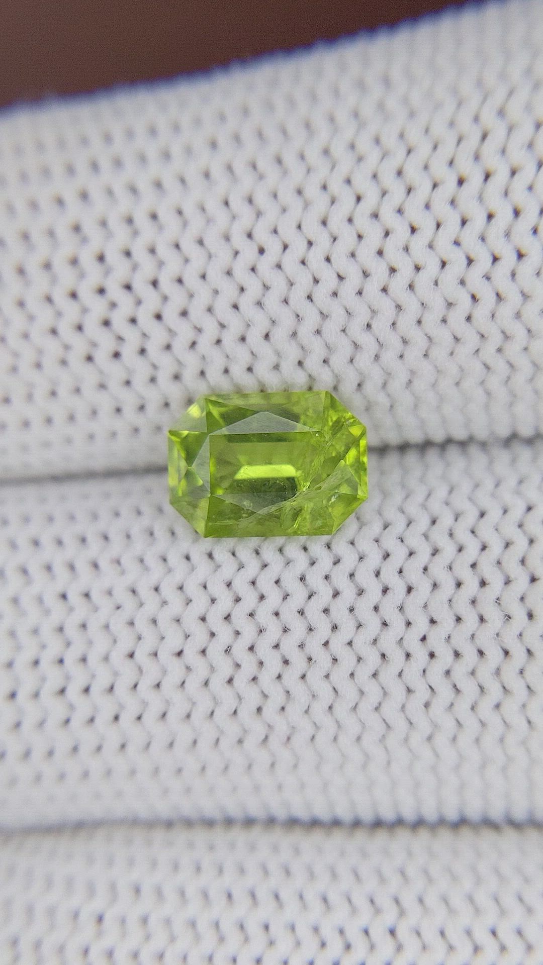 1.90 Ct. Yellowish Green Peridot from Pakistan Size Video