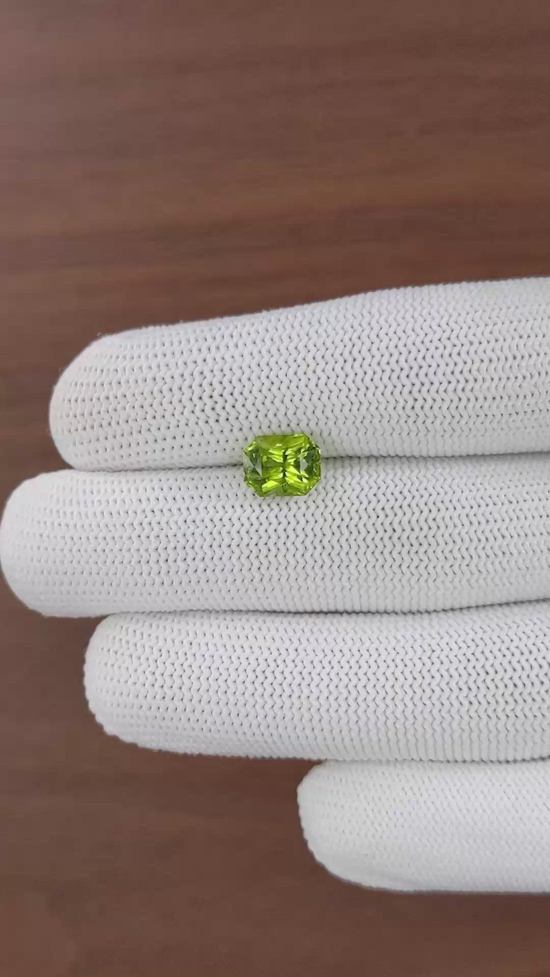 2.52 Ct. Yellowish Green Peridot from Pakistan Size Video