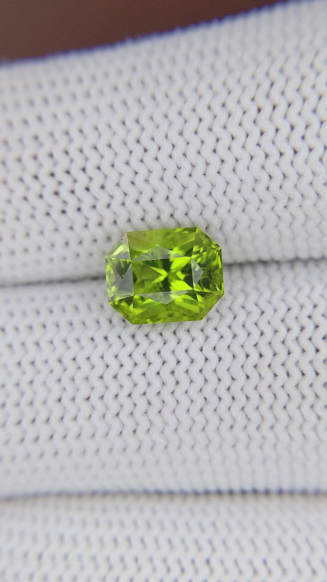 2.52 Ct. Yellowish Green Peridot from Pakistan Size Video