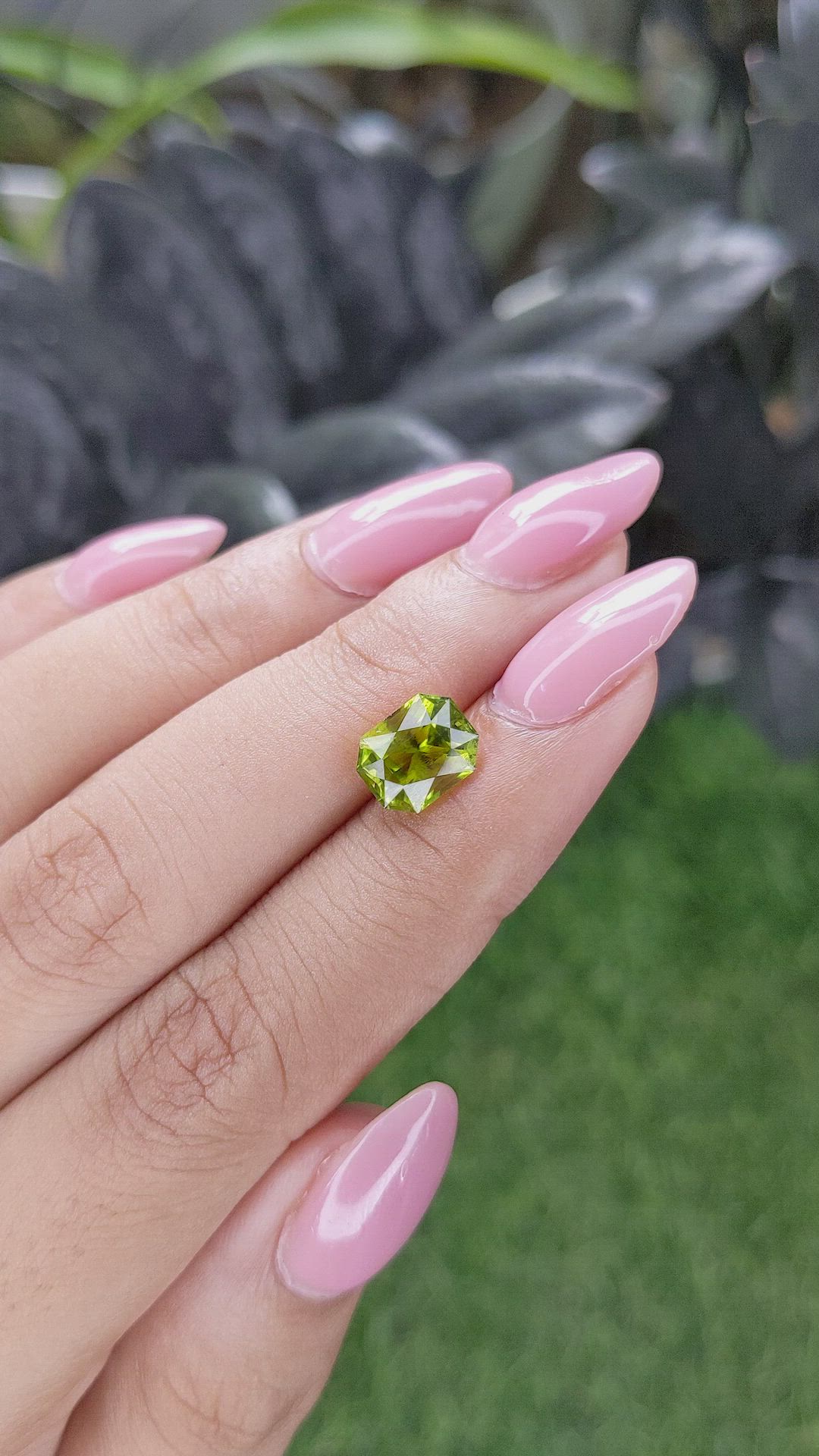 2.52 Ct. Yellowish Green Peridot from Pakistan Size Video