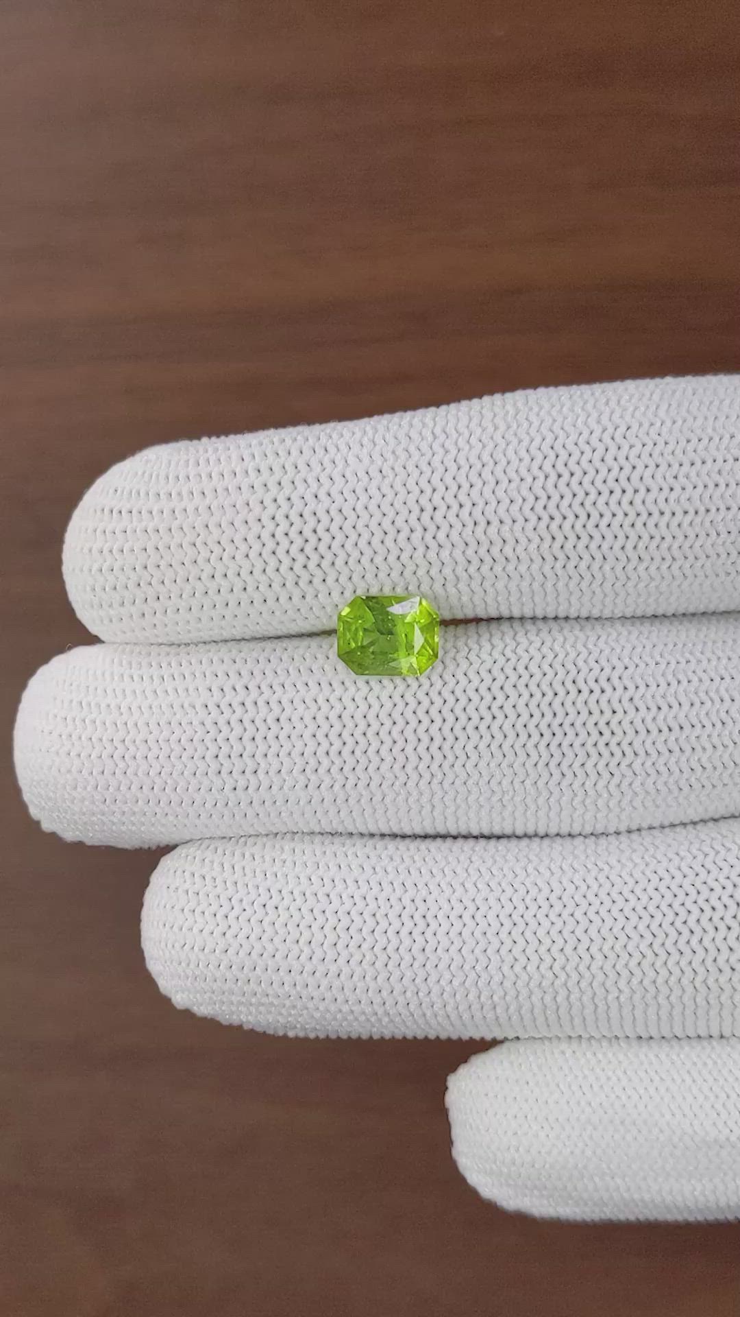 1.86 Ct. Yellowish Green Peridot from Pakistan Size Video