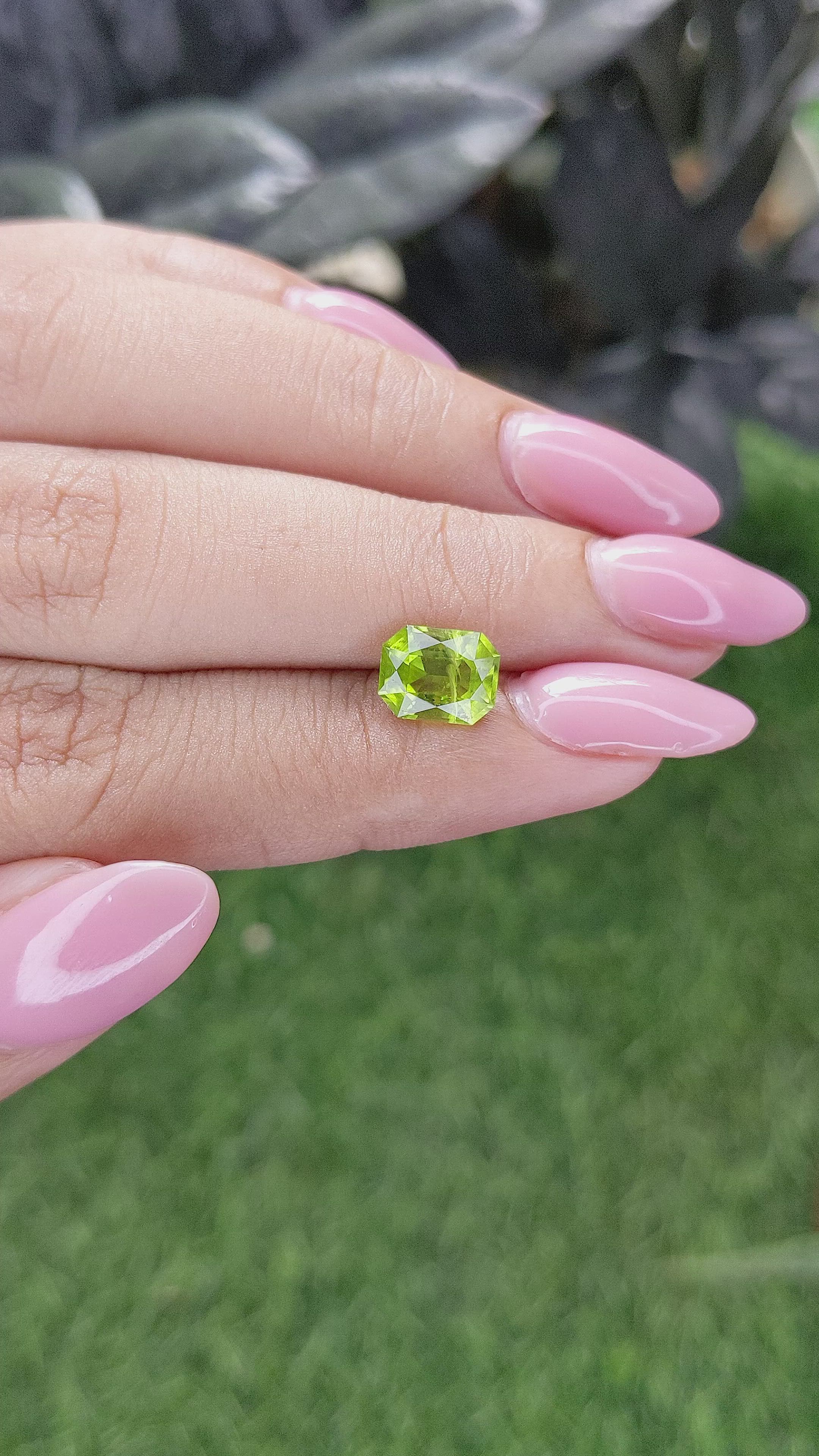1.86 Ct. Yellowish Green Peridot from Pakistan Size Video