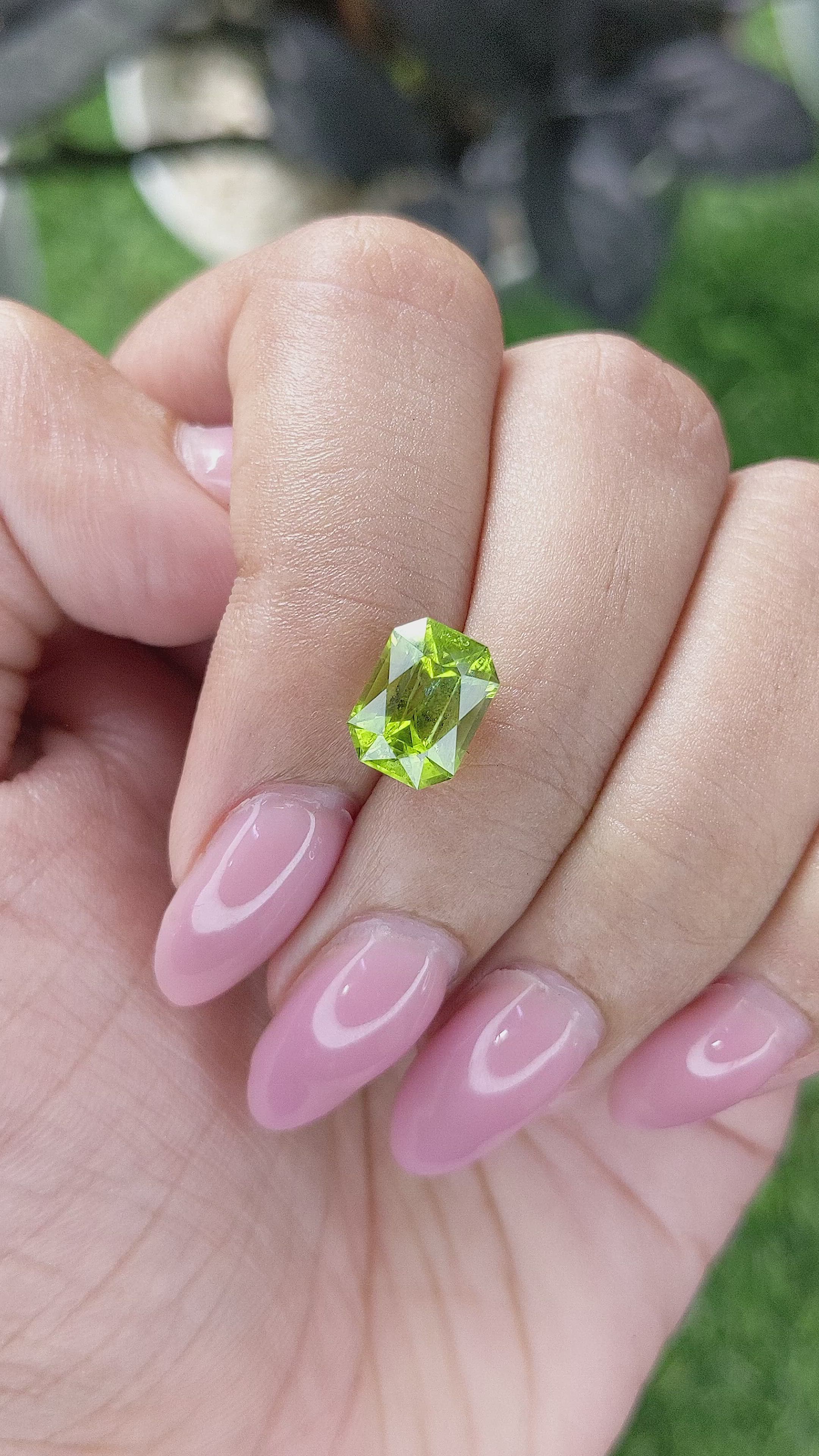 2.90 Ct. Yellowish Green Peridot from Pakistan Size Video