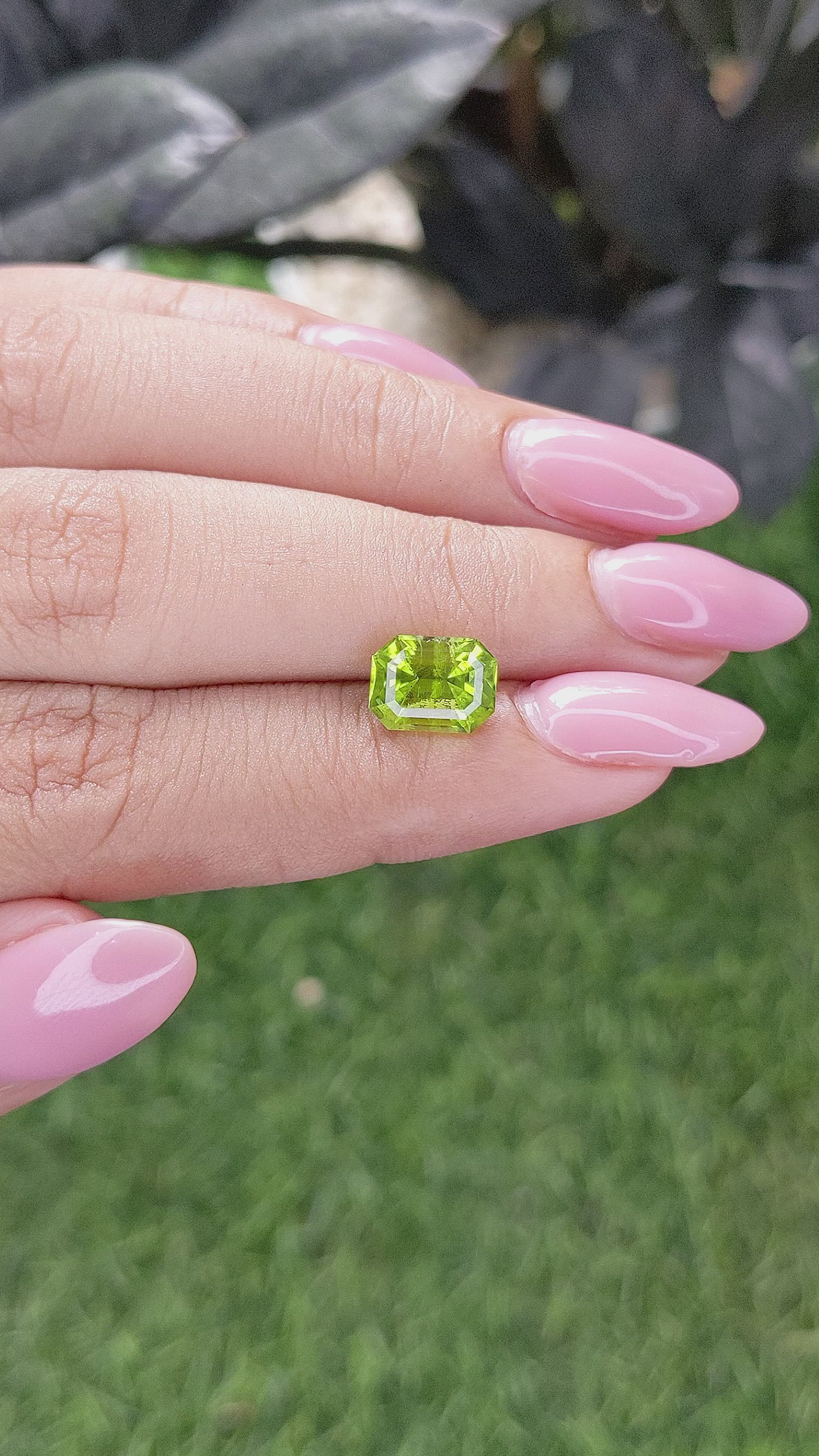 2.53 Ct. Yellowish Green Peridot from Pakistan Size Video
