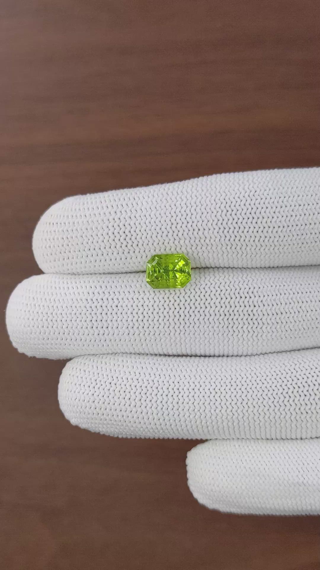 2.53 Ct. Yellowish Green Peridot from Pakistan Size Video