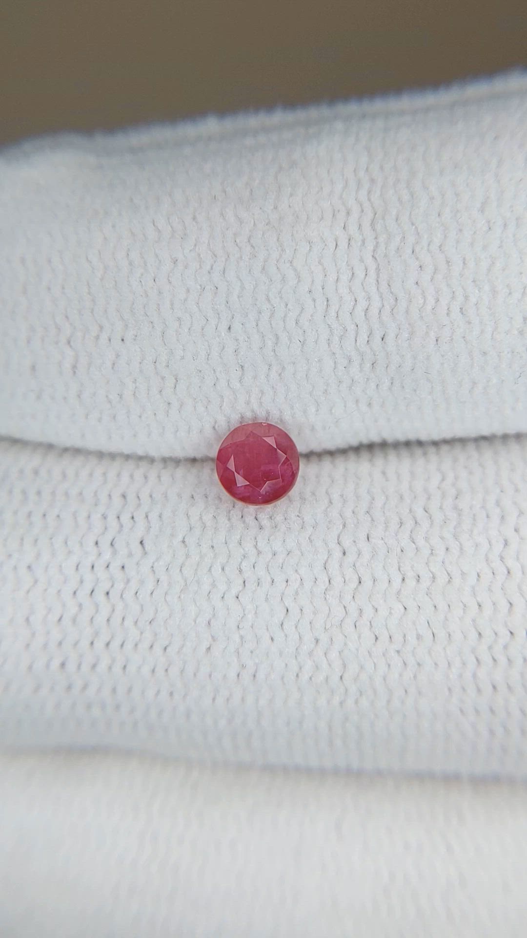 0.31 Ct. Pinkish Red Red Beryl from United States Size Video