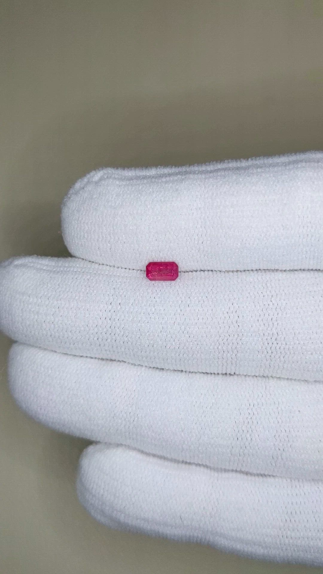 0.26 Ct. Pinkish Red Red Beryl from United States Size Video