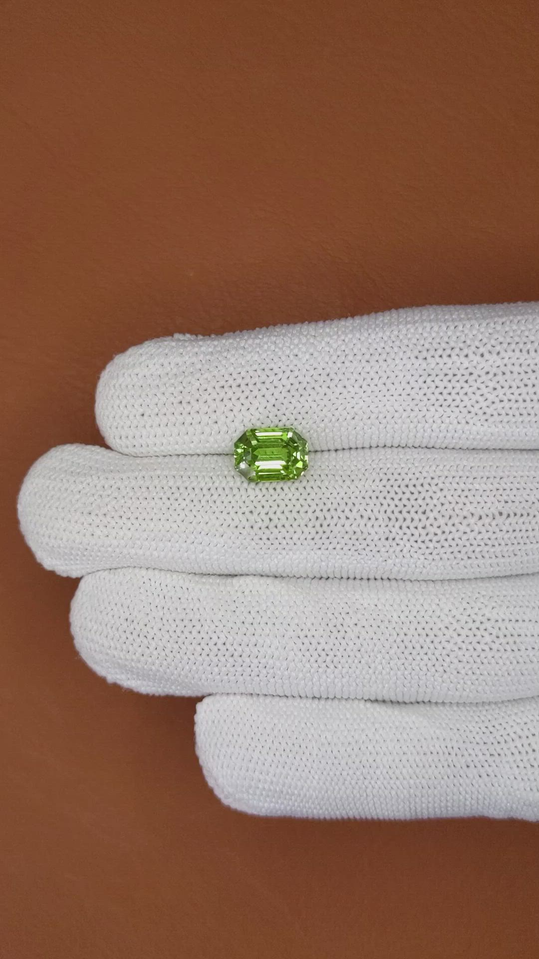 3.30 Ct. Green Chrysoberyl from Ceylon (Sri Lanka) Size Video